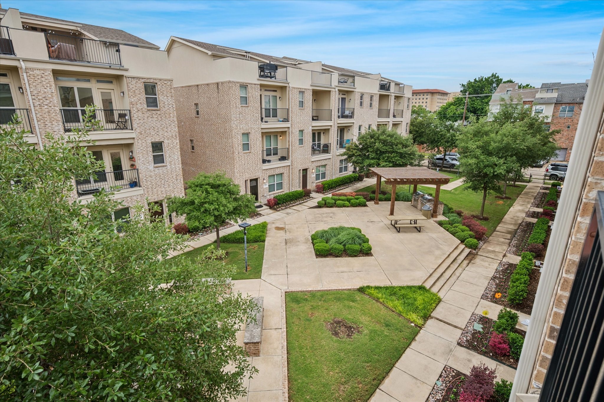 1316 Palm Canyon Drive Dallas TX 75204