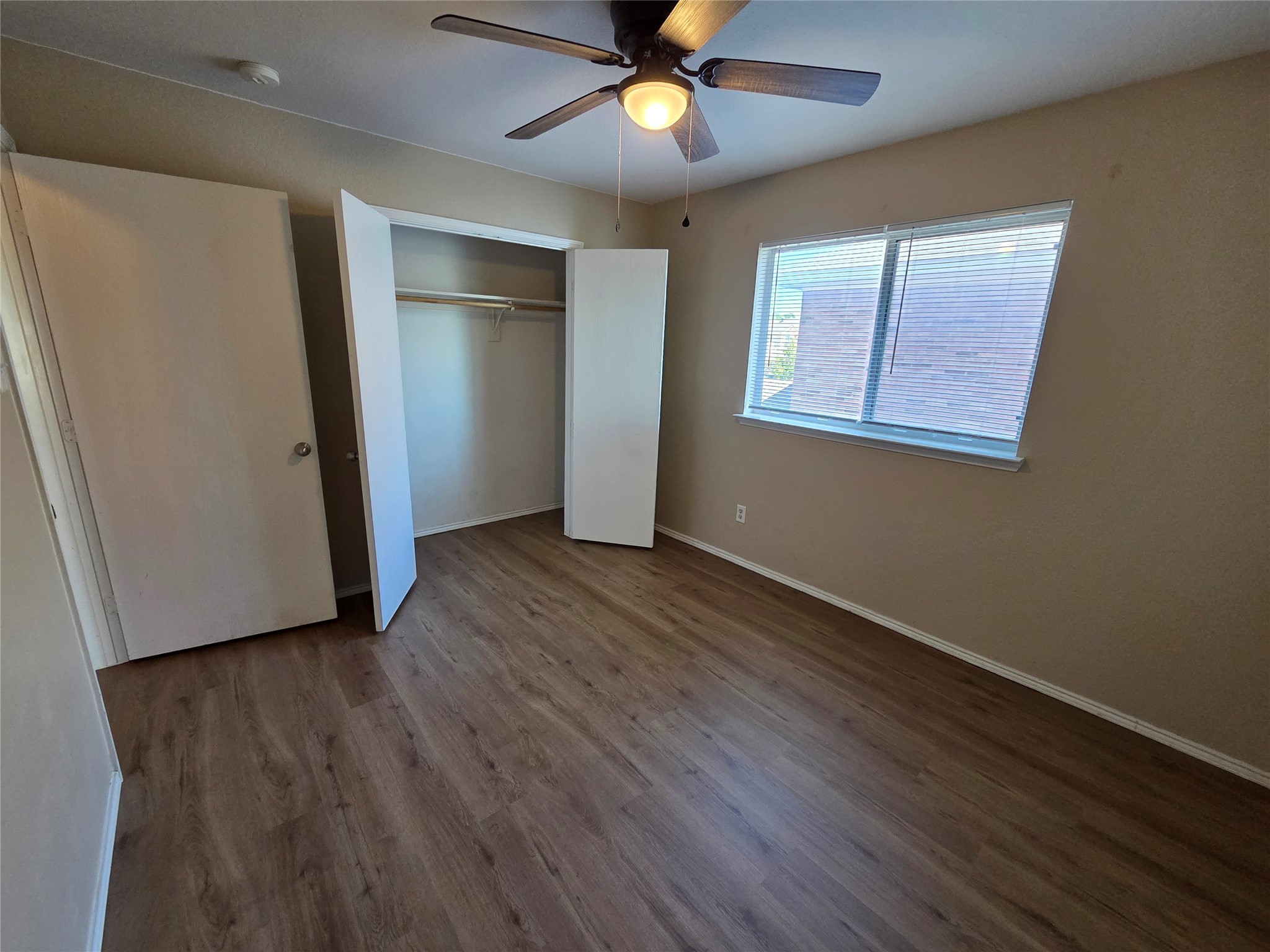 2326 Kingsway Drive Arlington TX 76012