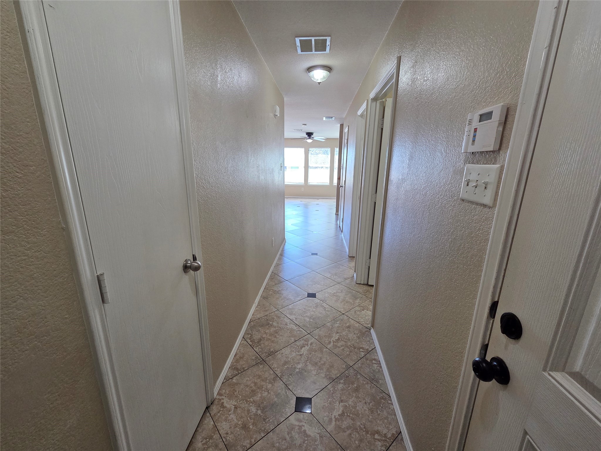 2326 Kingsway Drive Arlington TX 76012