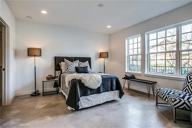 627 Finley Court Dallas TX 75208
