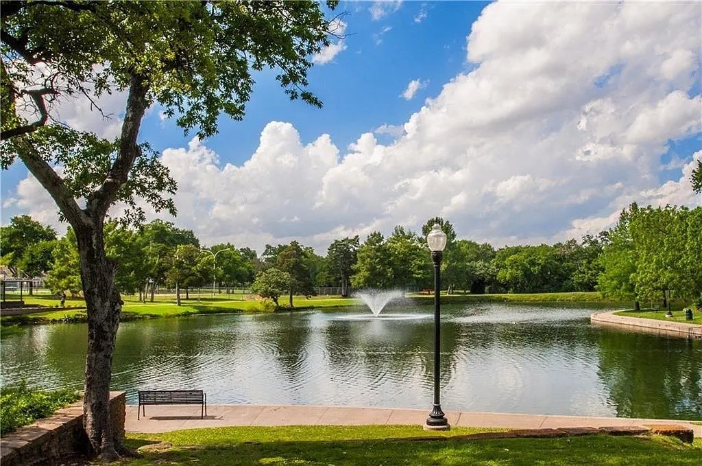 627 Finley Court Dallas TX 75208
