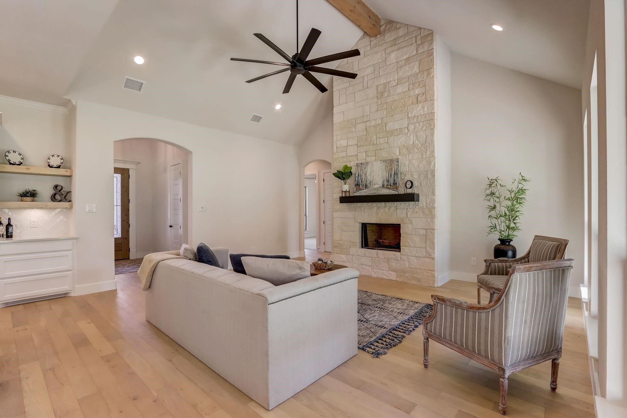 1007 Meadow Wood Terrace Azle TX 76020