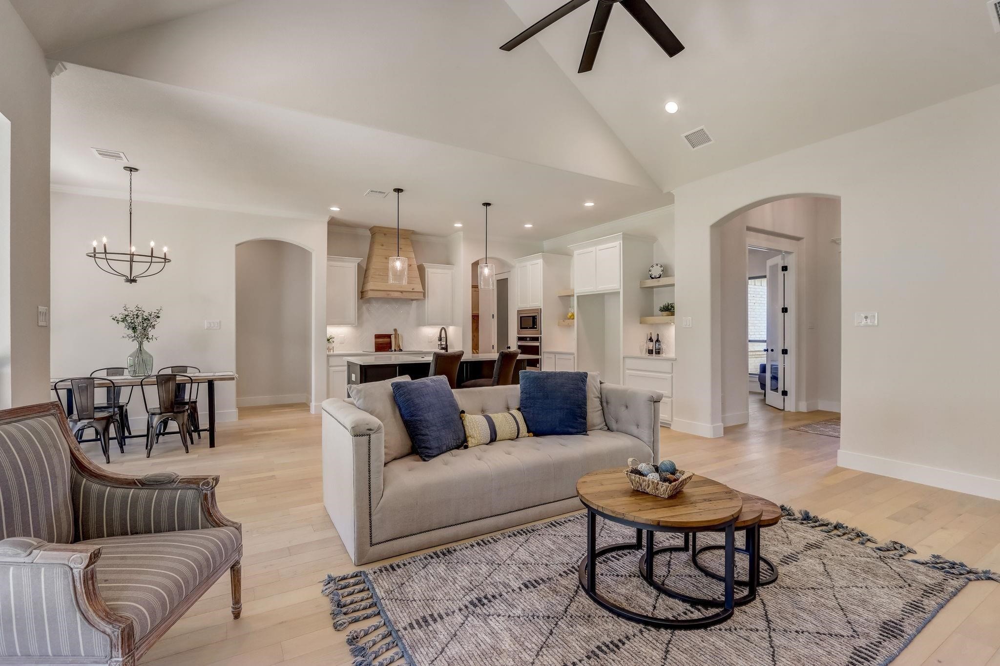 1007 Meadow Wood Terrace Azle TX 76020
