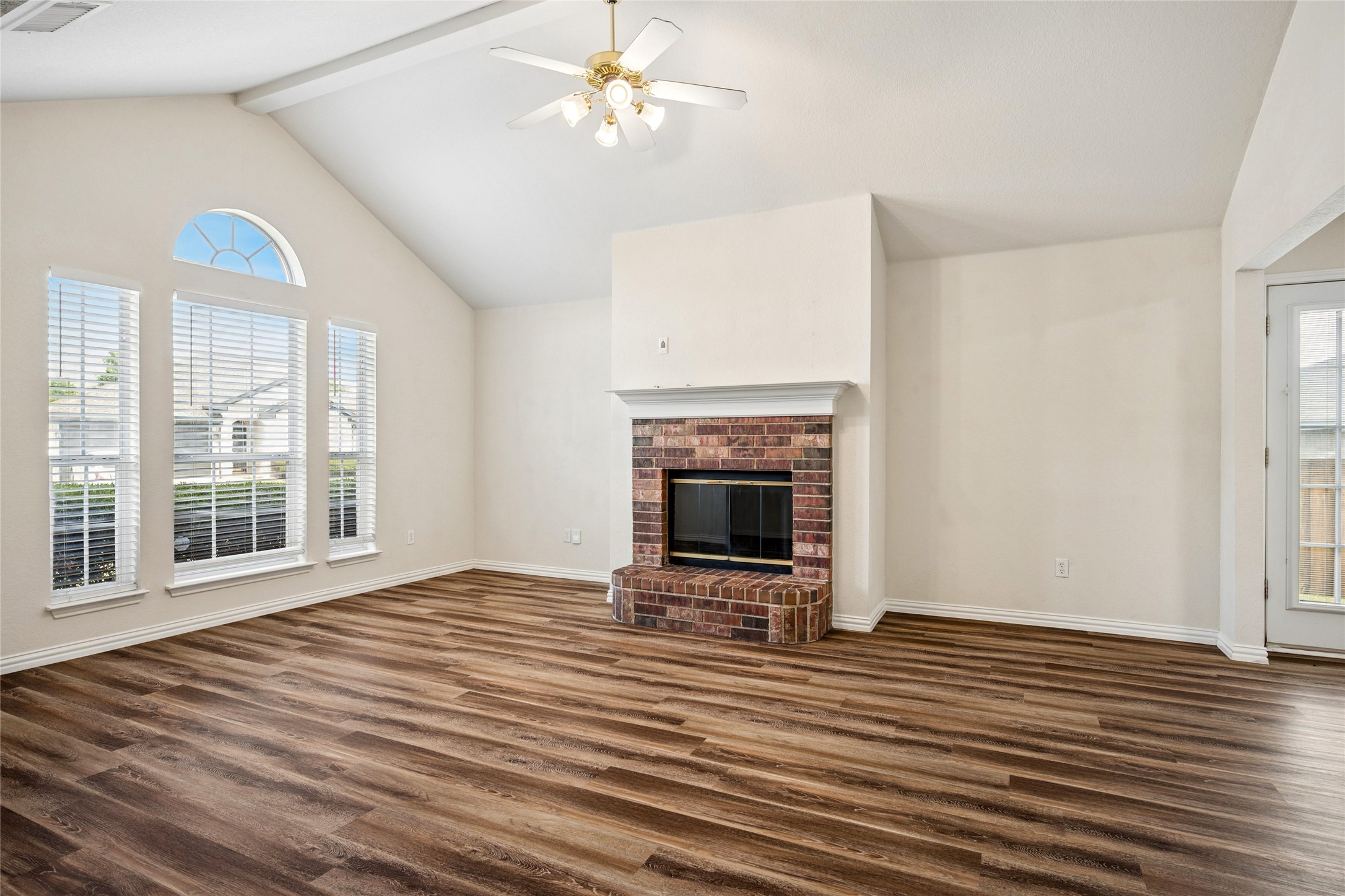 316 Matlock Meadow Drive Arlington TX 76002