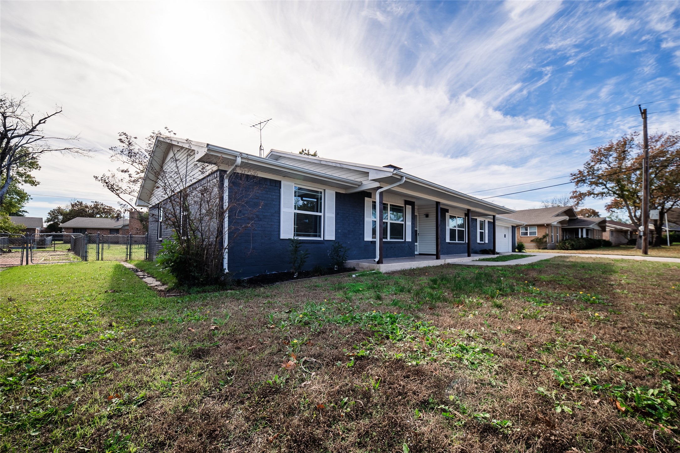 1911 College Street Gainesville TX 76240