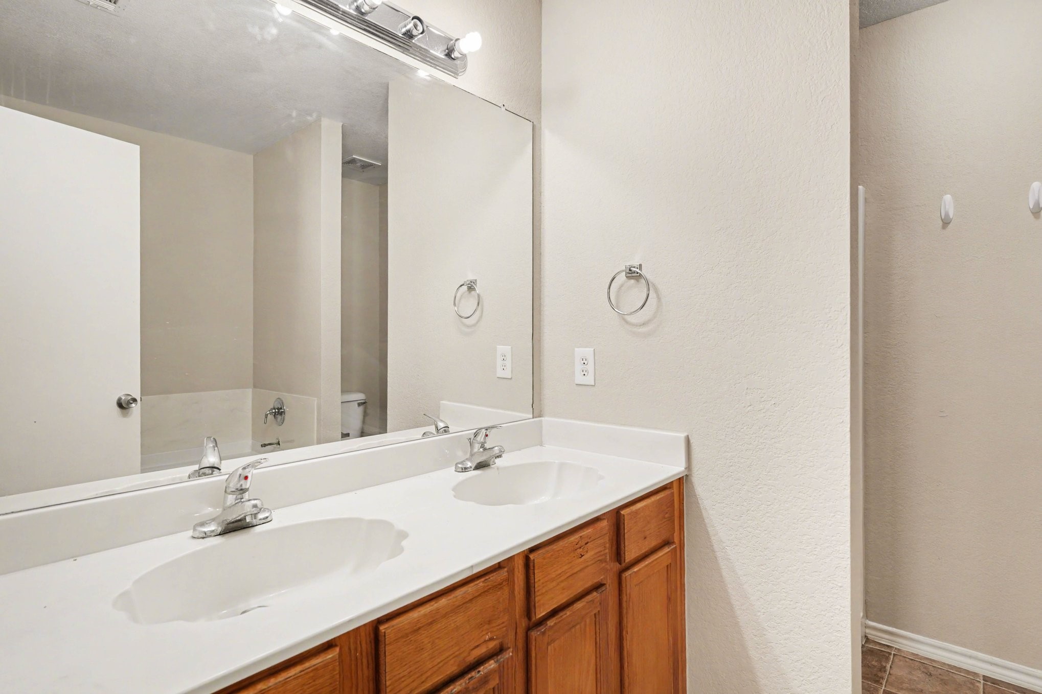 2835 Ainwick Court Dallas TX 75227