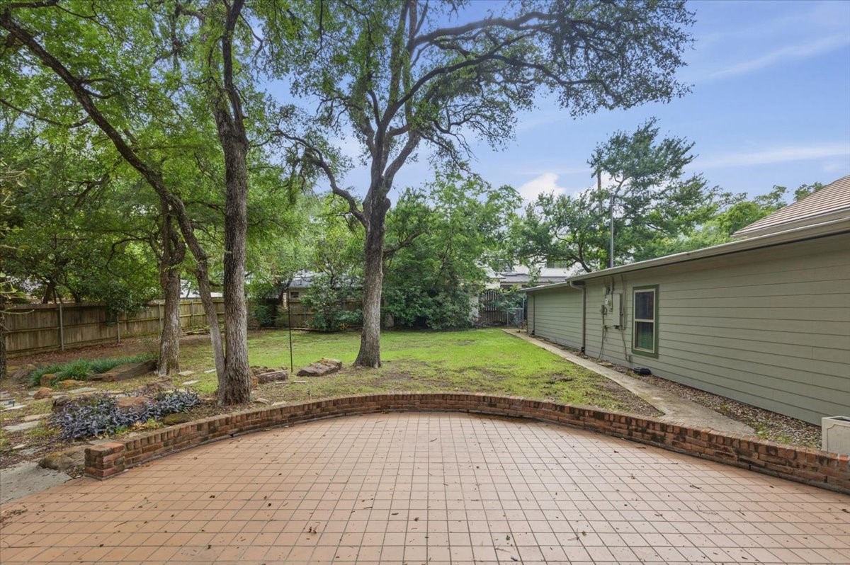 401 N Bailey Avenue Fort Worth TX 76107