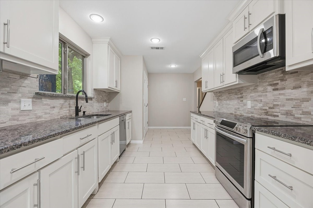 401 N Bailey Avenue Fort Worth TX 76107
