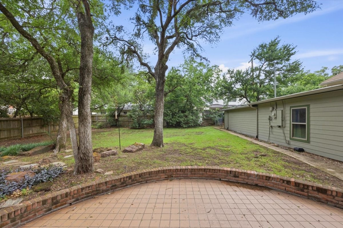 401 N Bailey Avenue Fort Worth TX 76107