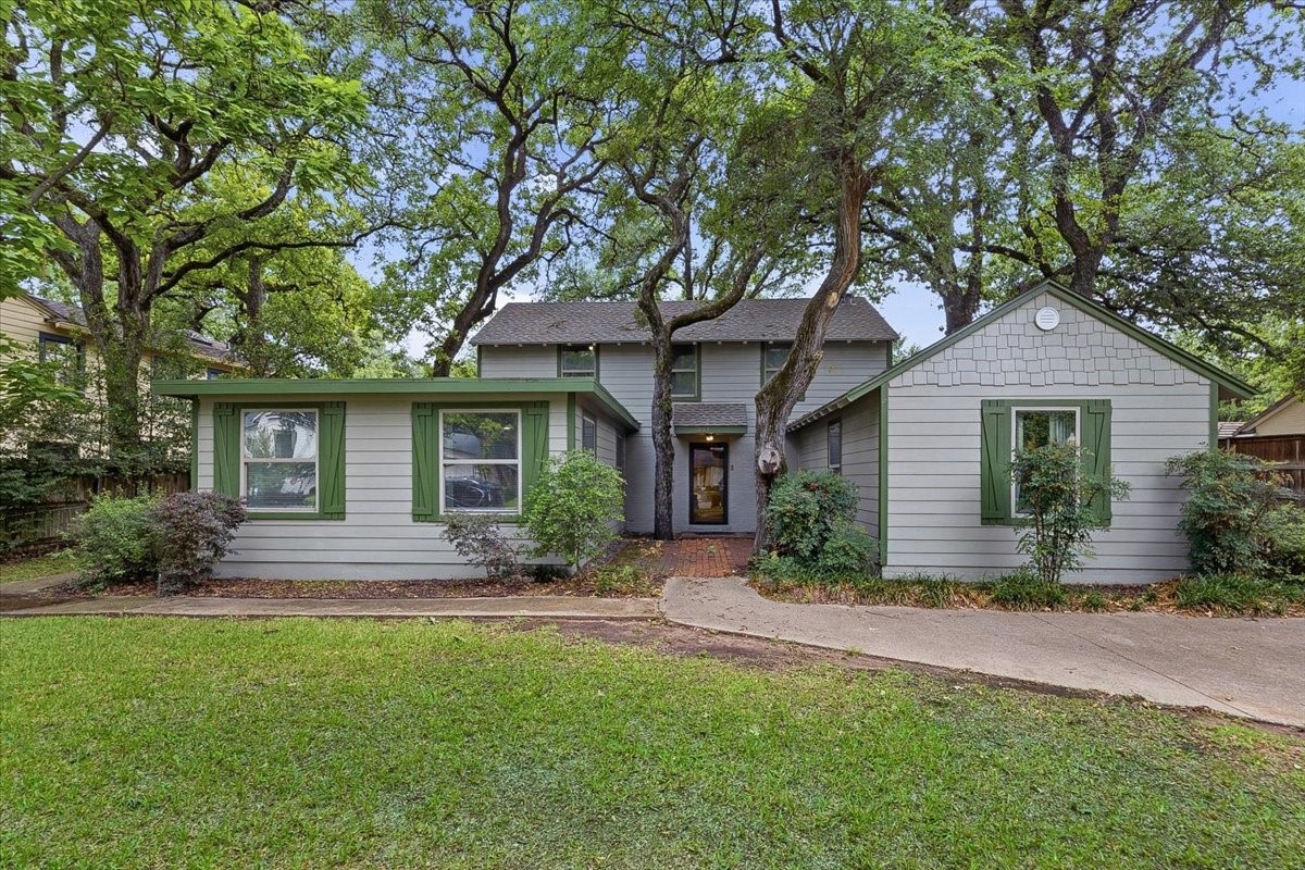 401 N Bailey Avenue Fort Worth TX 76107
