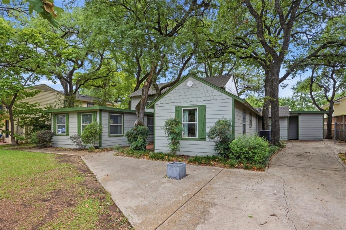 401 N Bailey Avenue Fort Worth TX 76107