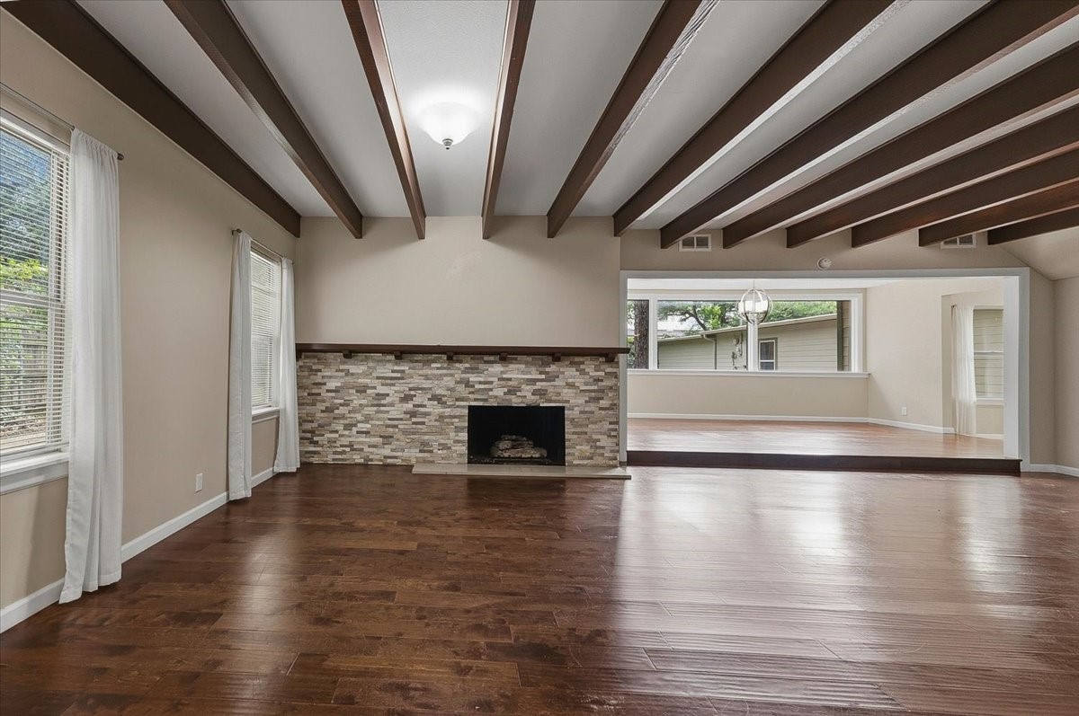 401 N Bailey Avenue Fort Worth TX 76107