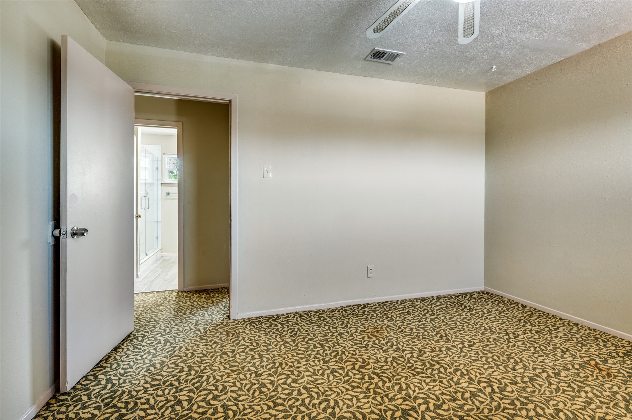 110 Crandall Road Irving TX 75060