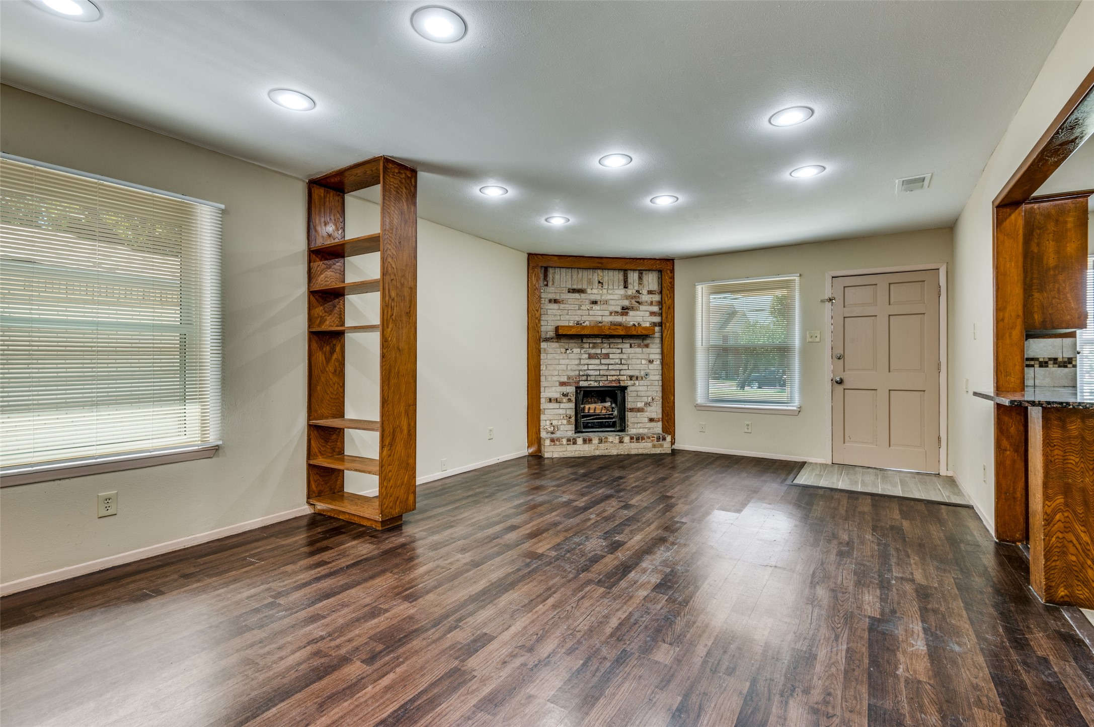 110 Crandall Road Irving TX 75060