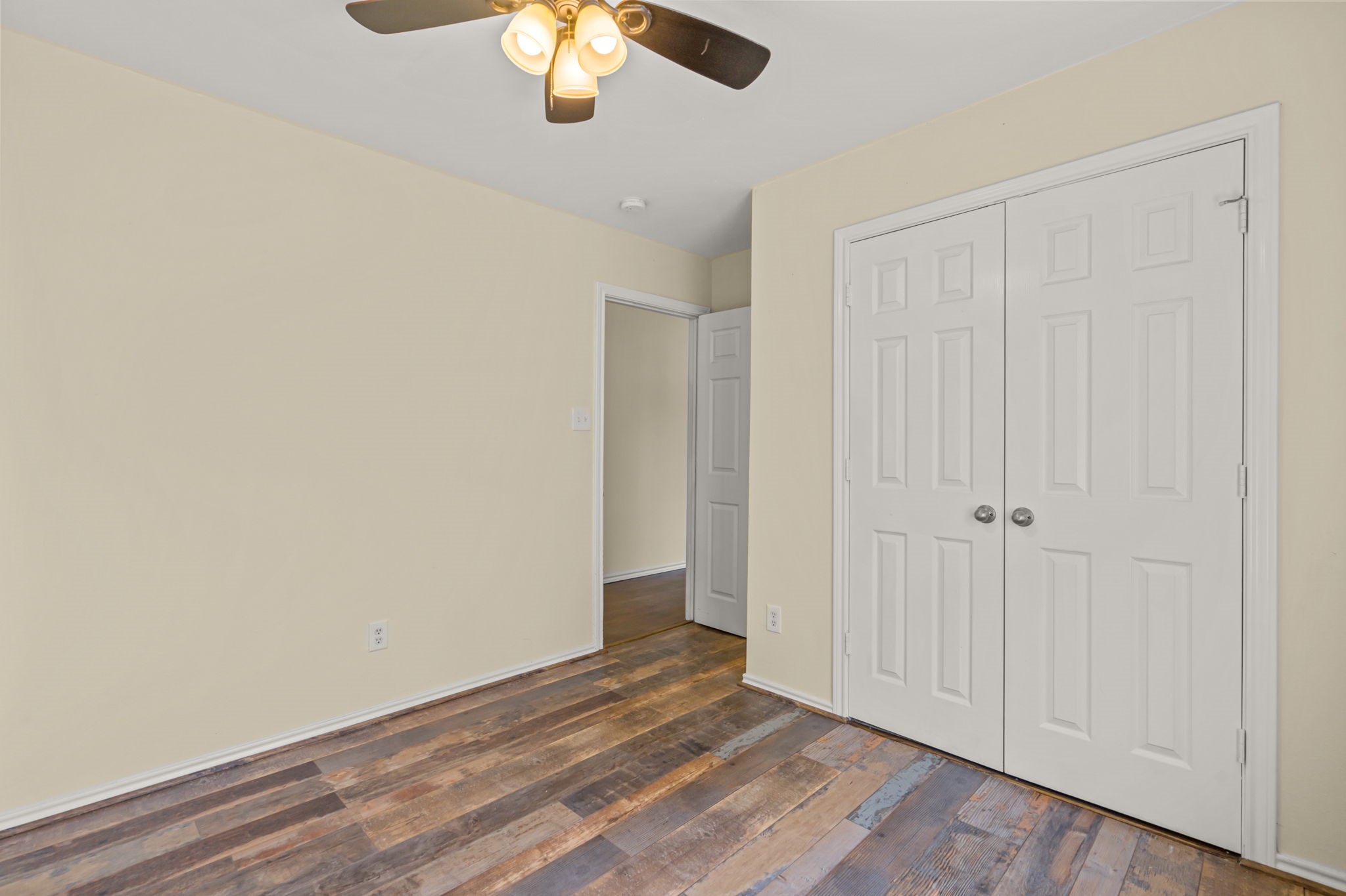 502 S Main Street Aubrey TX 76227