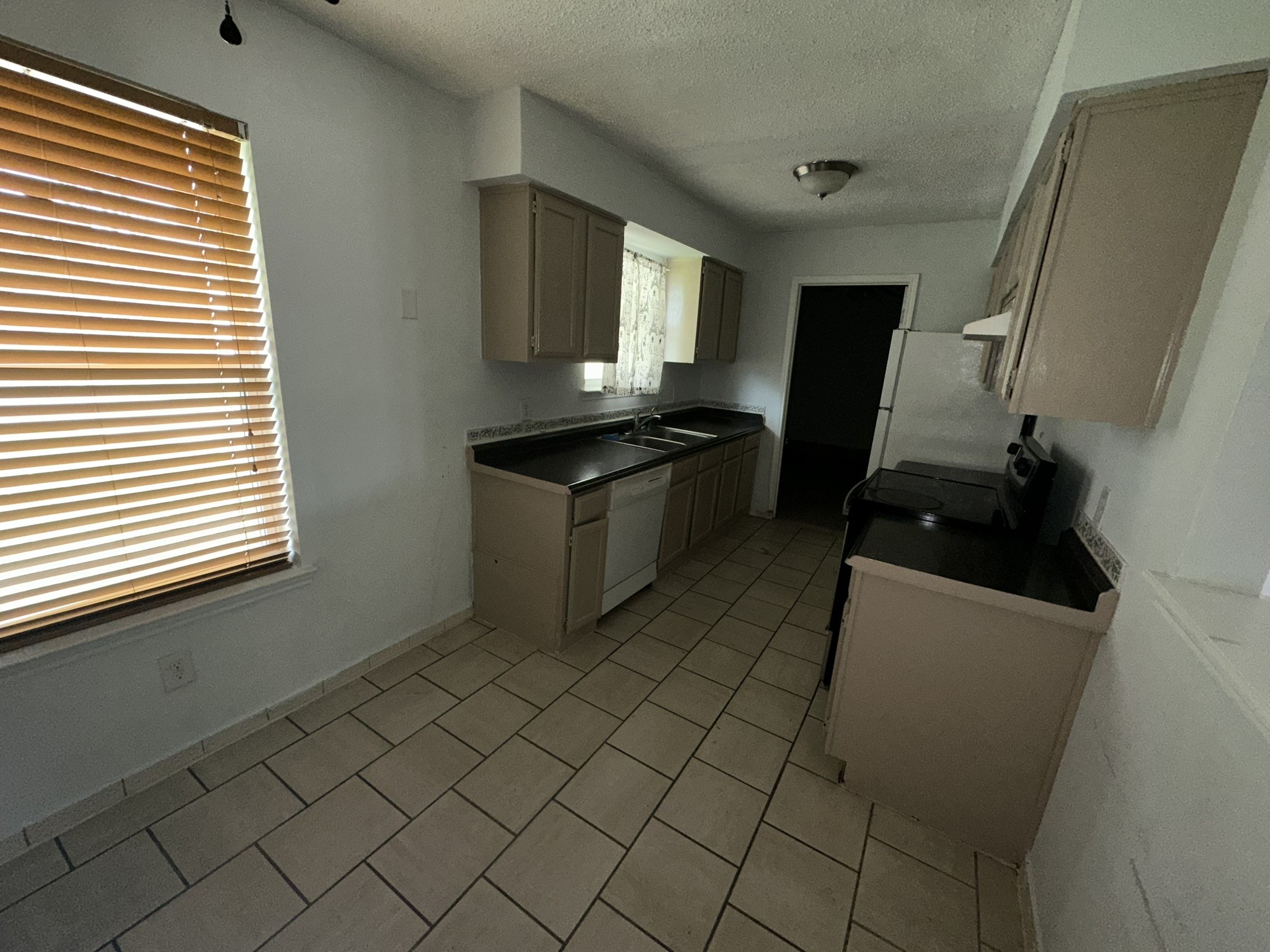 755 Botany Bay Drive Dallas TX 75211