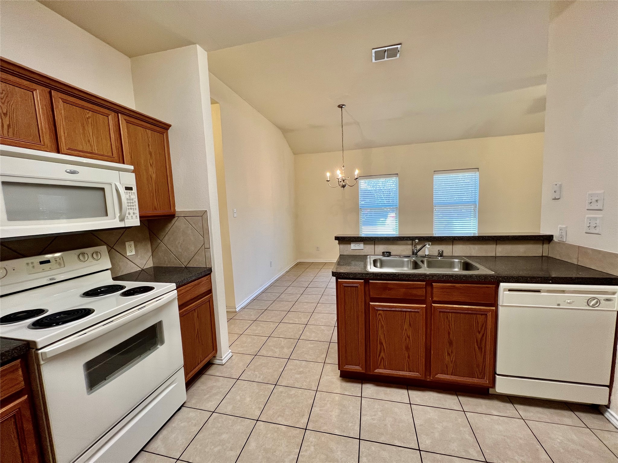 848 Mirabell Court Arlington TX 76015