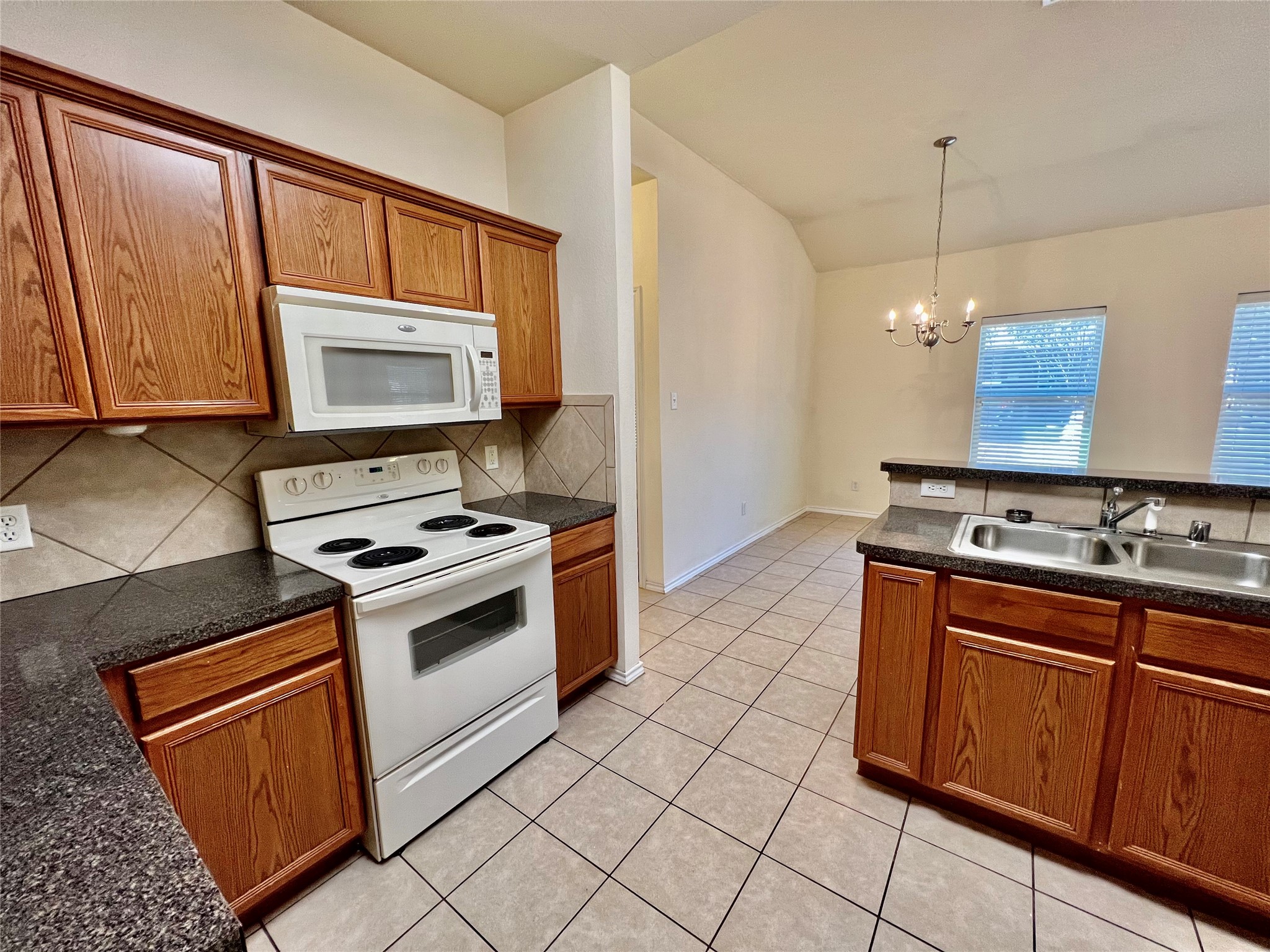 848 Mirabell Court Arlington TX 76015