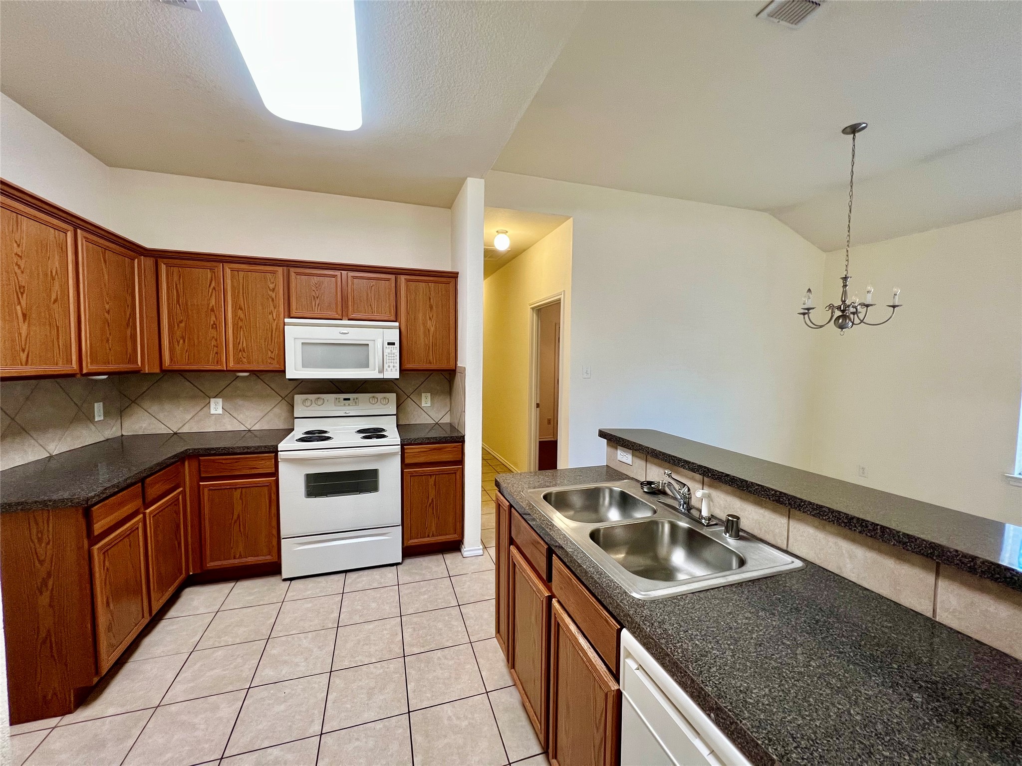 848 Mirabell Court Arlington TX 76015