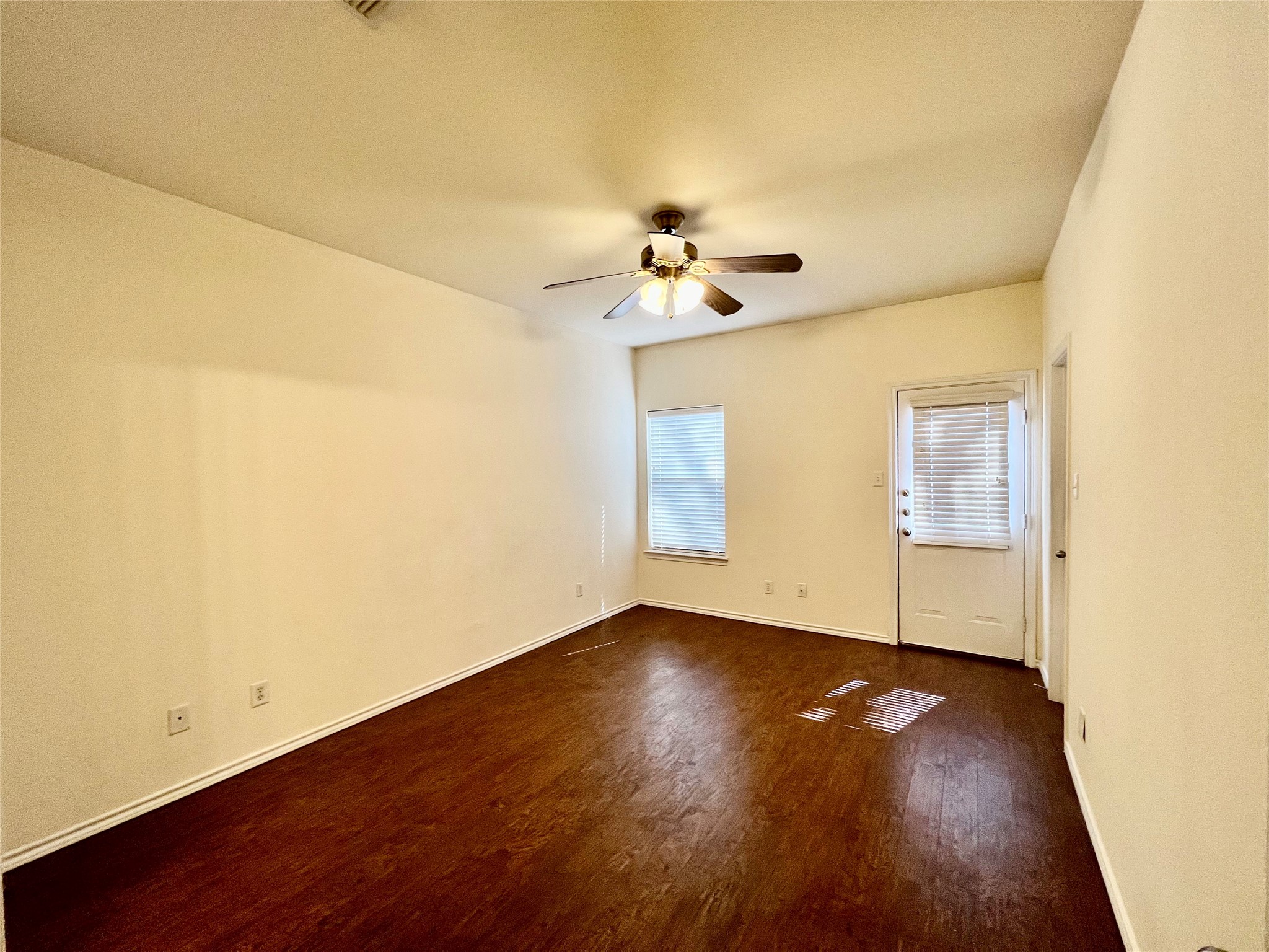 848 Mirabell Court Arlington TX 76015