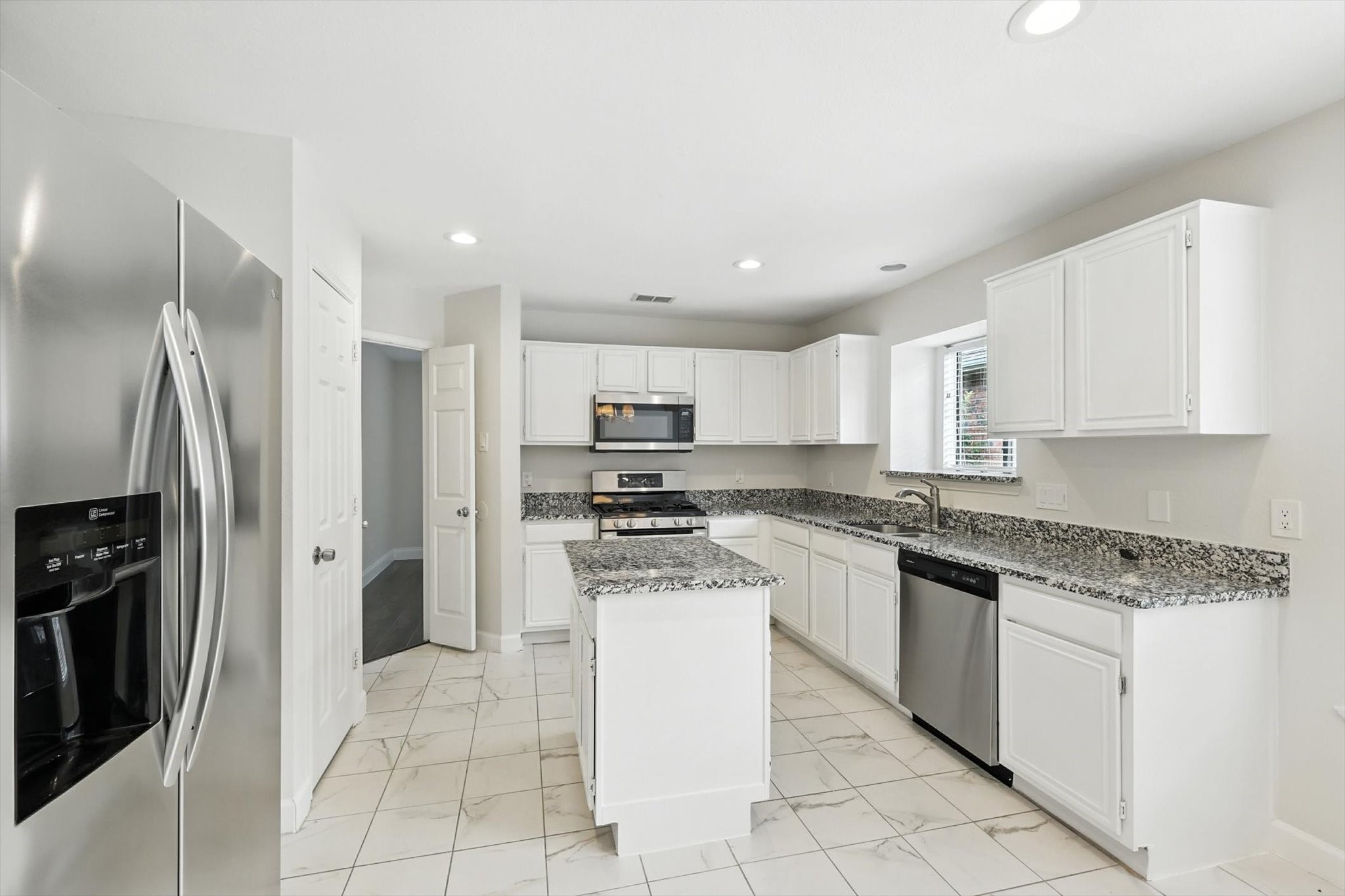 5446 Meadow Vista Lane Garland TX 75043