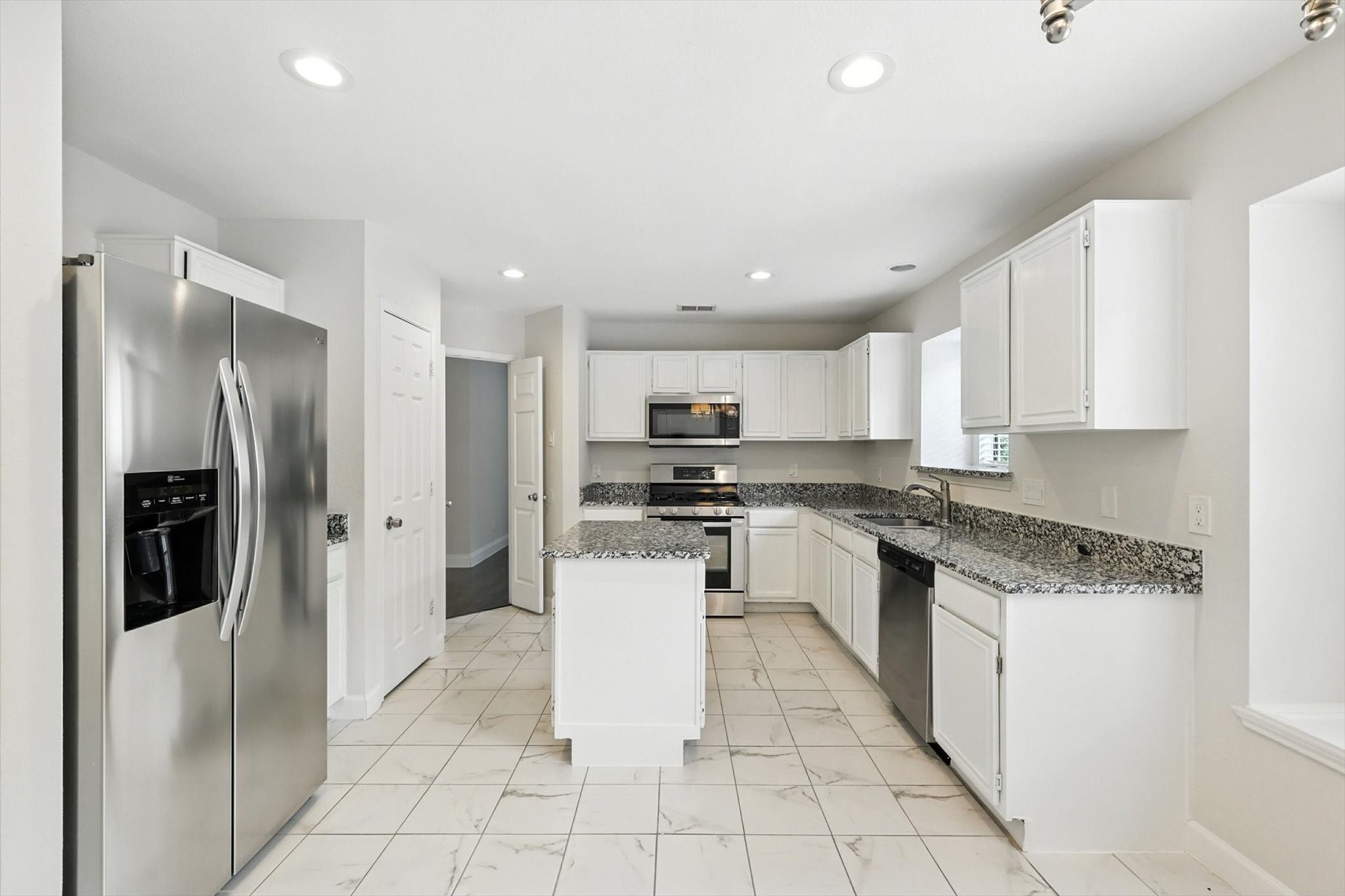 5446 Meadow Vista Lane Garland TX 75043