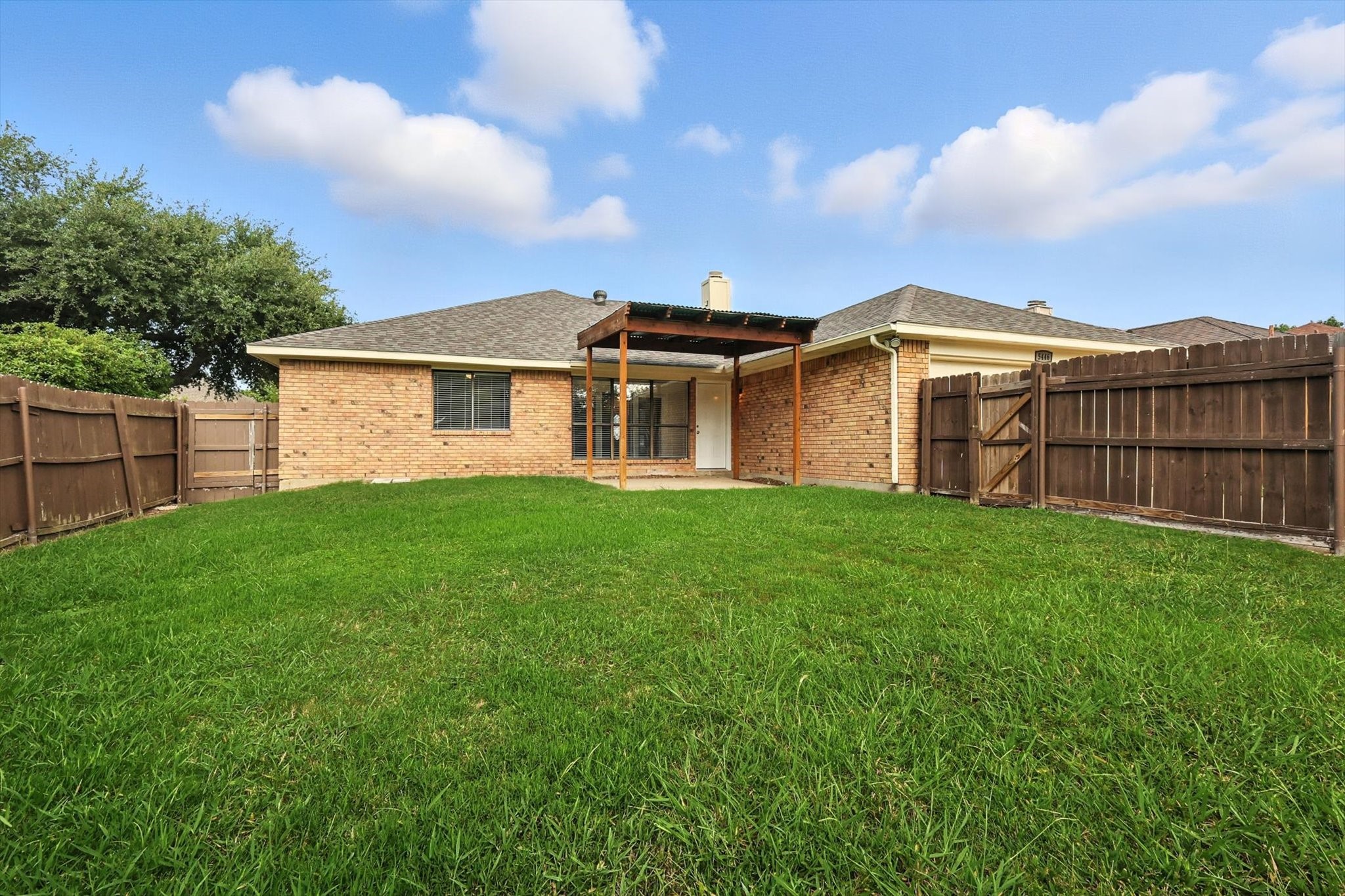 5446 Meadow Vista Lane Garland TX 75043
