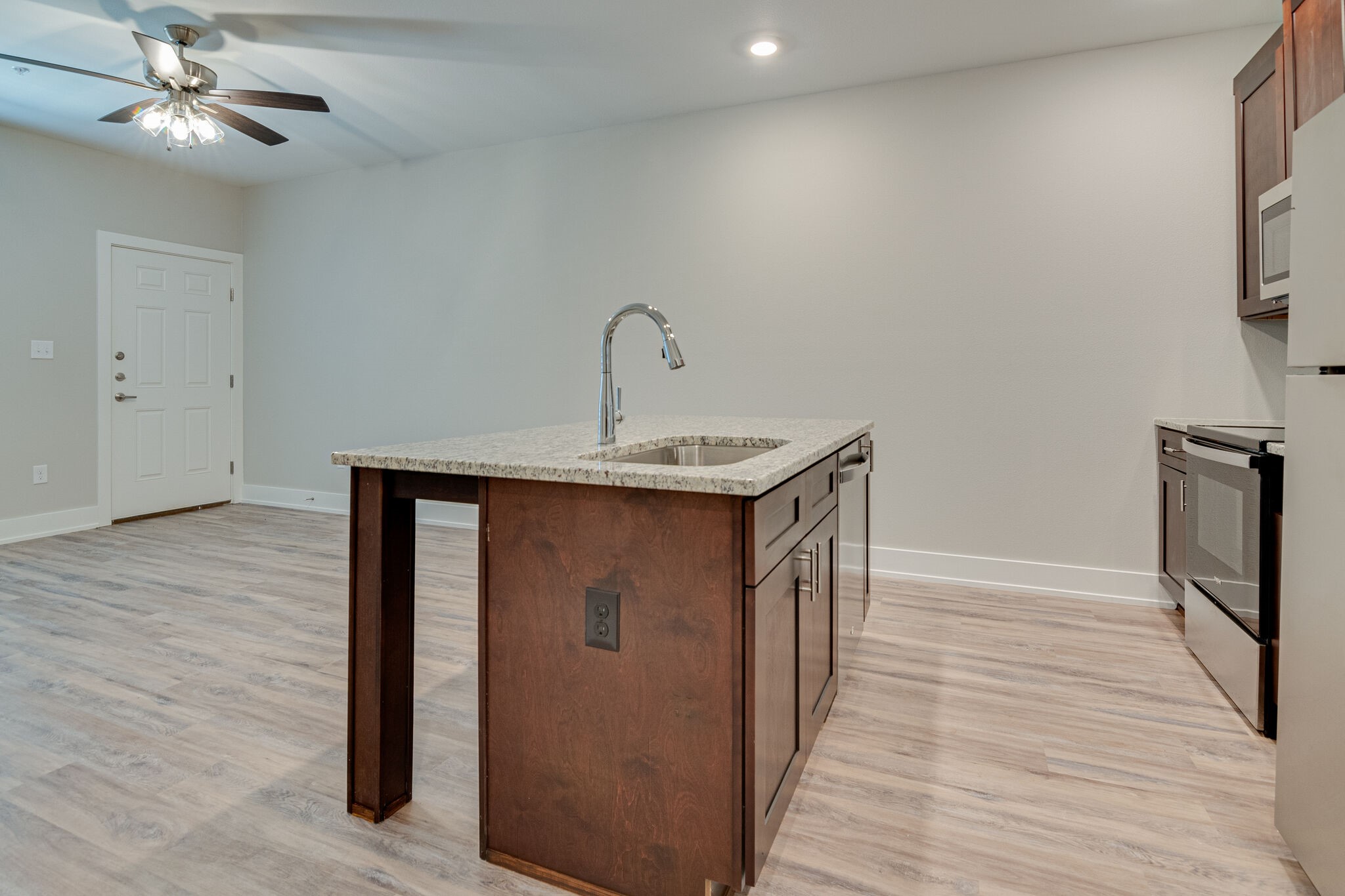 115 W Jones Krum TX 76249