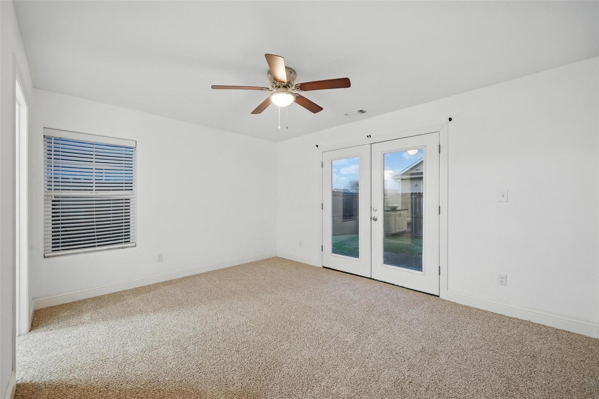 607 E Carter Street Sherman TX 75090