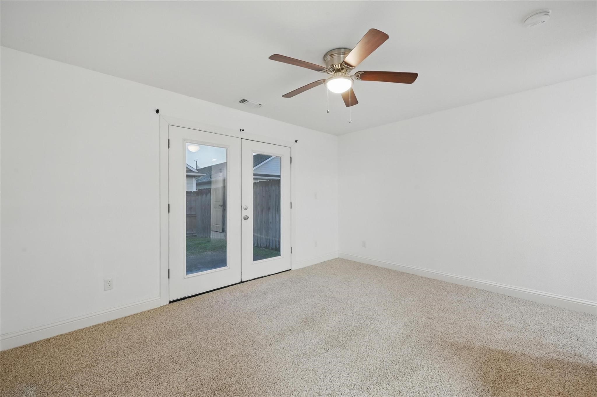 607 E Carter Street Sherman TX 75090