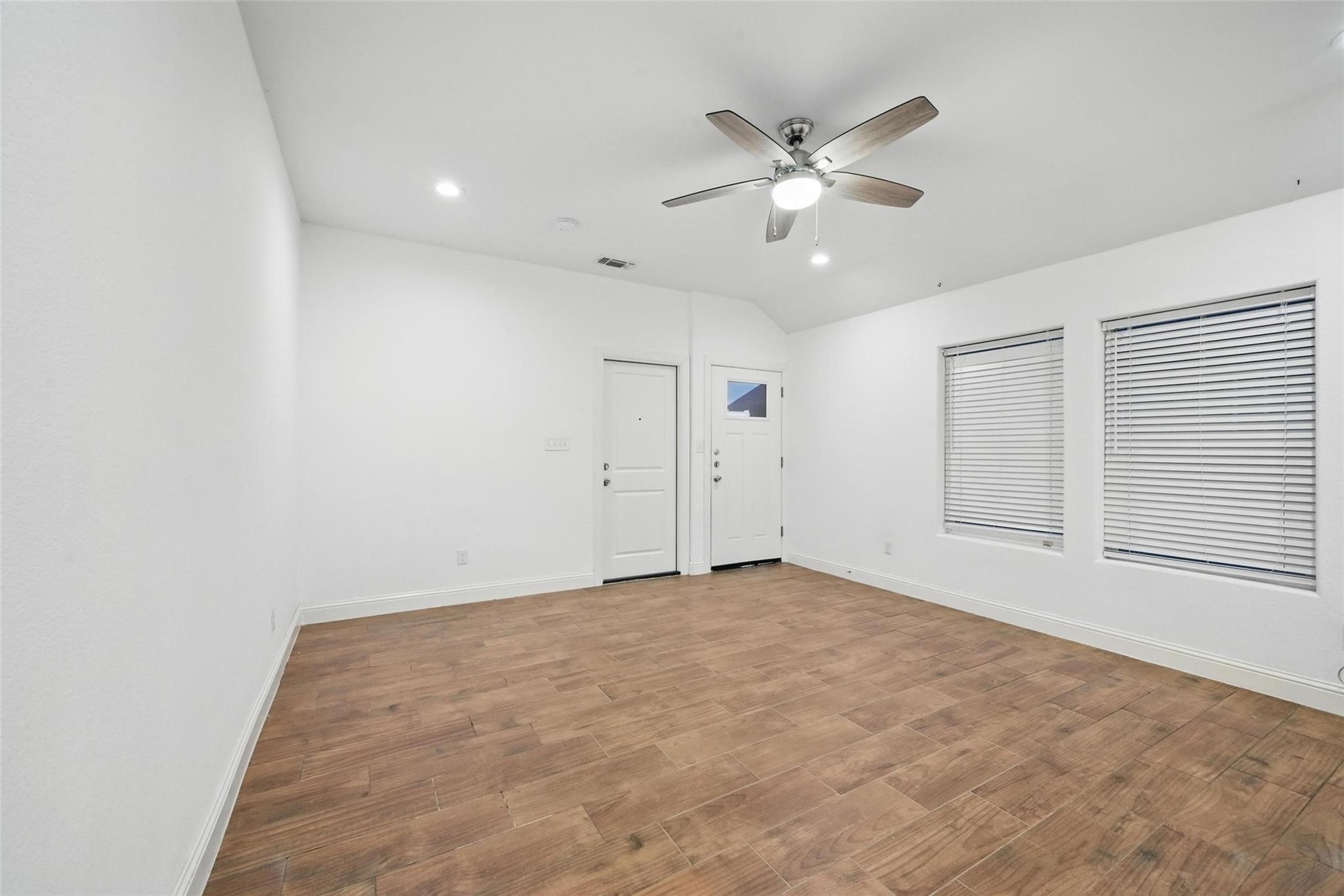 607 E Carter Street Sherman TX 75090