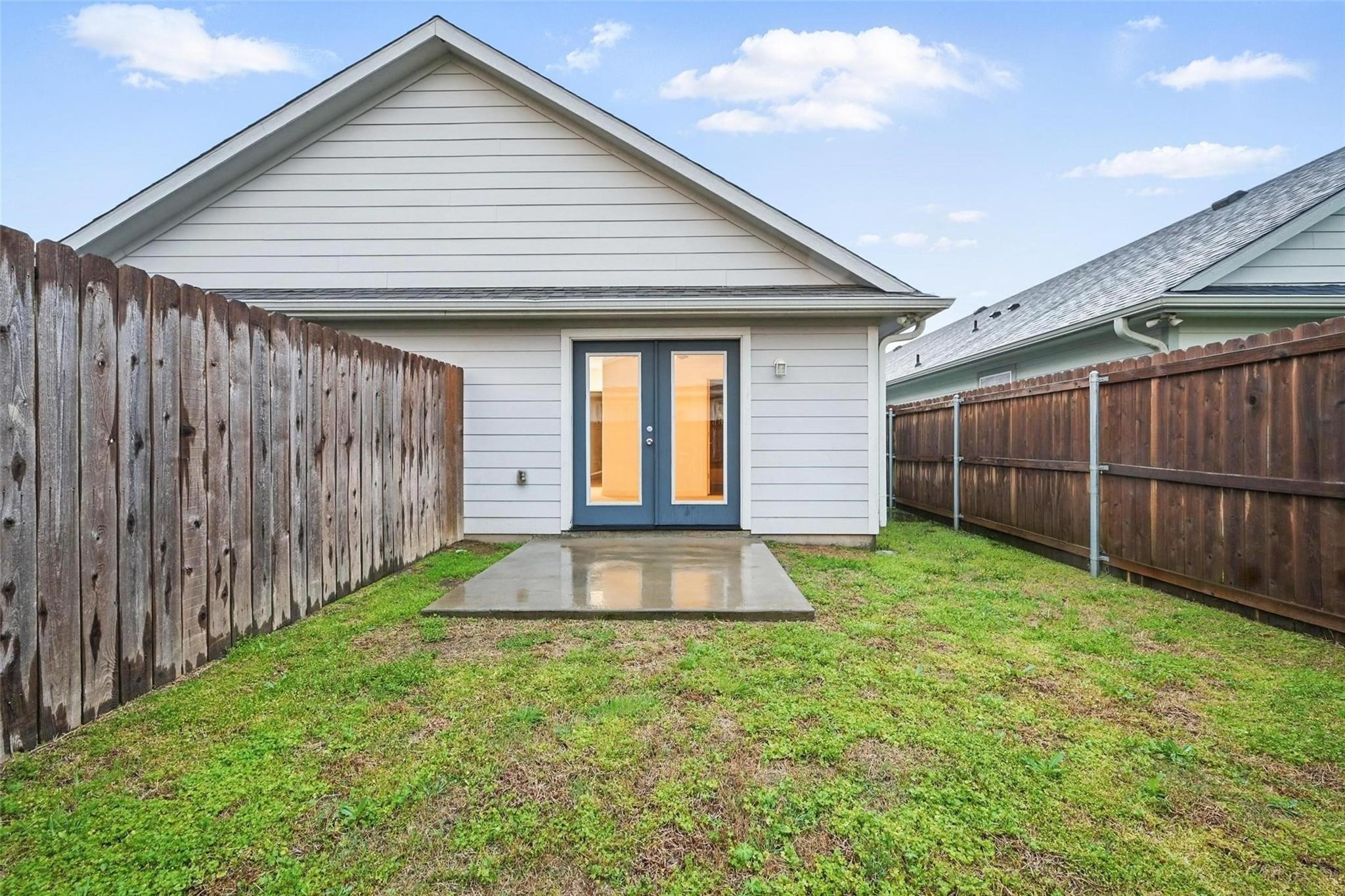 607 E Carter Street Sherman TX 75090