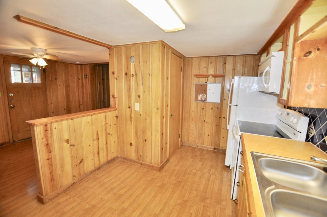201 1/2 W Columbia Weatherford TX 76086