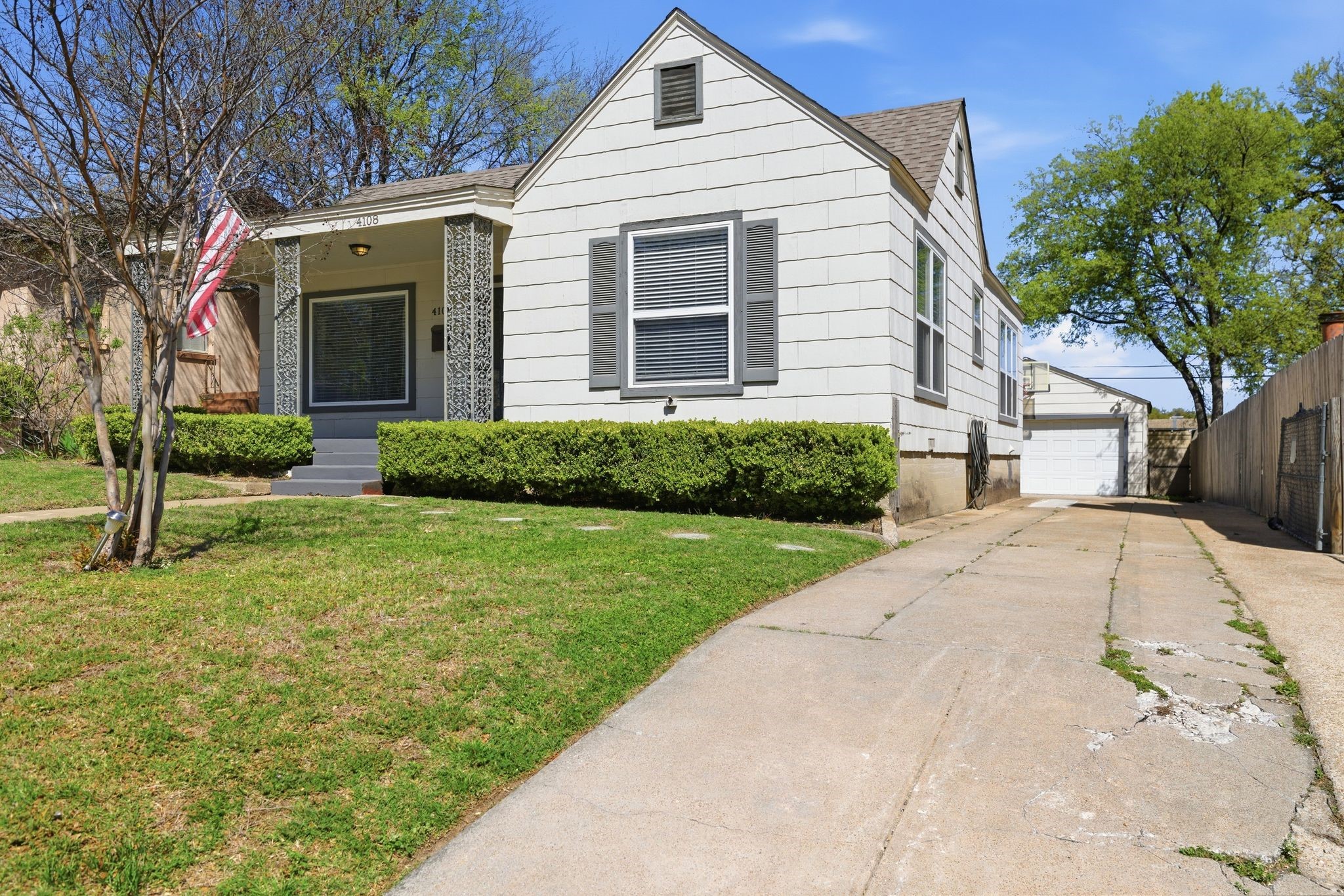 4108 Locke Avenue Fort Worth TX 76107