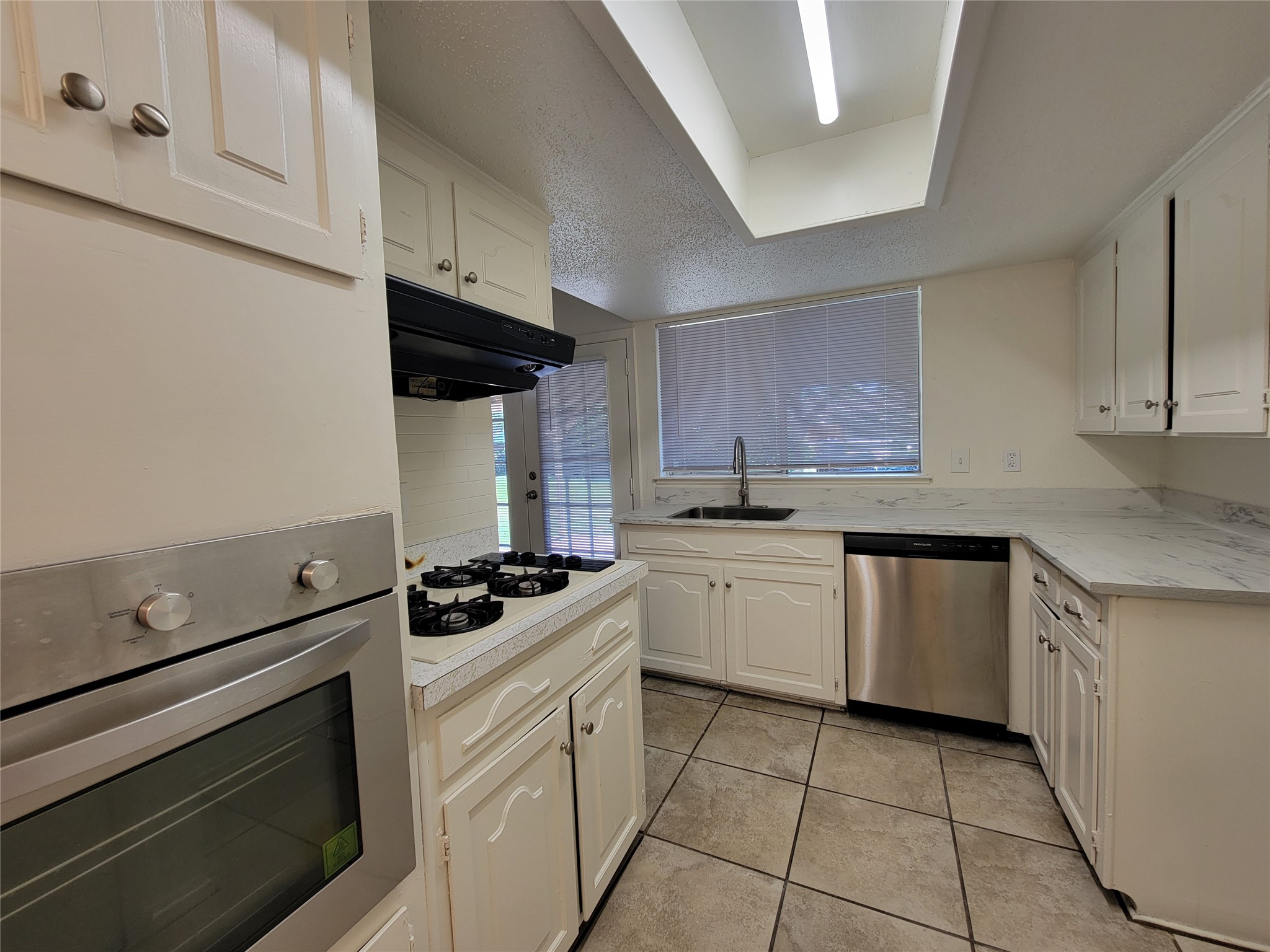 2013 Victoria Drive Garland TX 75040