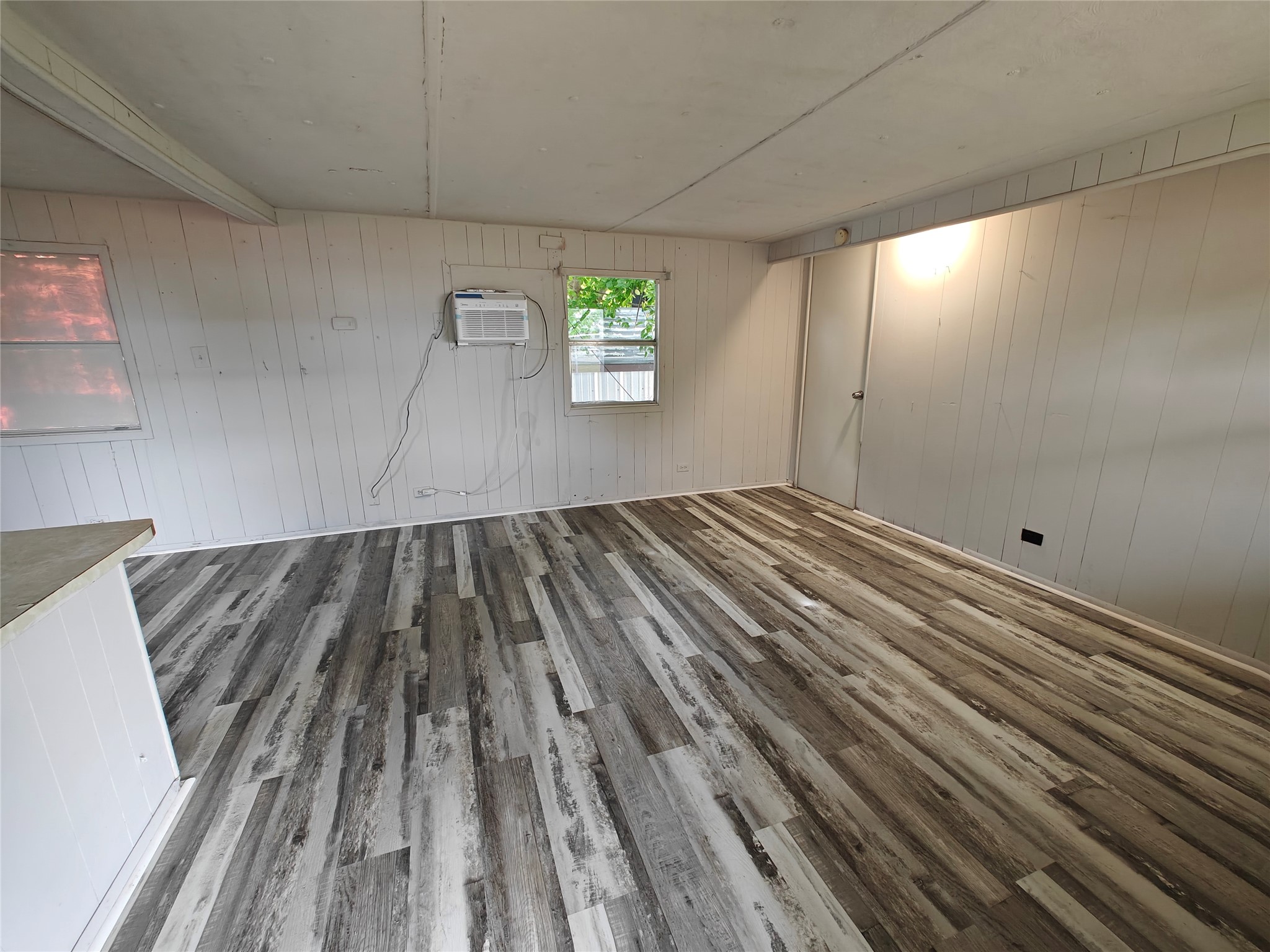 411 E Locust Street Whitewright TX 75491