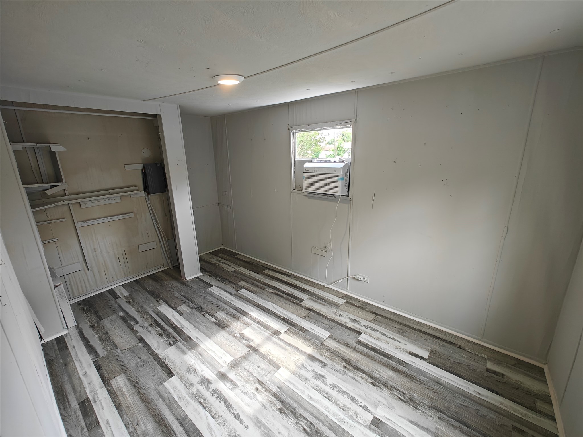 411 E Locust Street Whitewright TX 75491