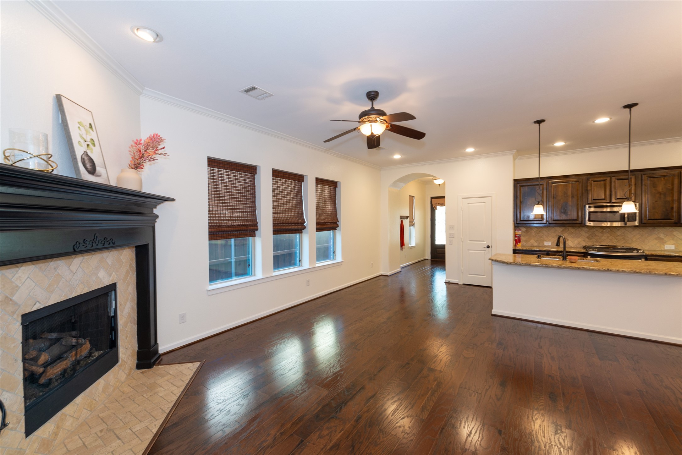 1008 Lone Ivory Trail Arlington TX 76005