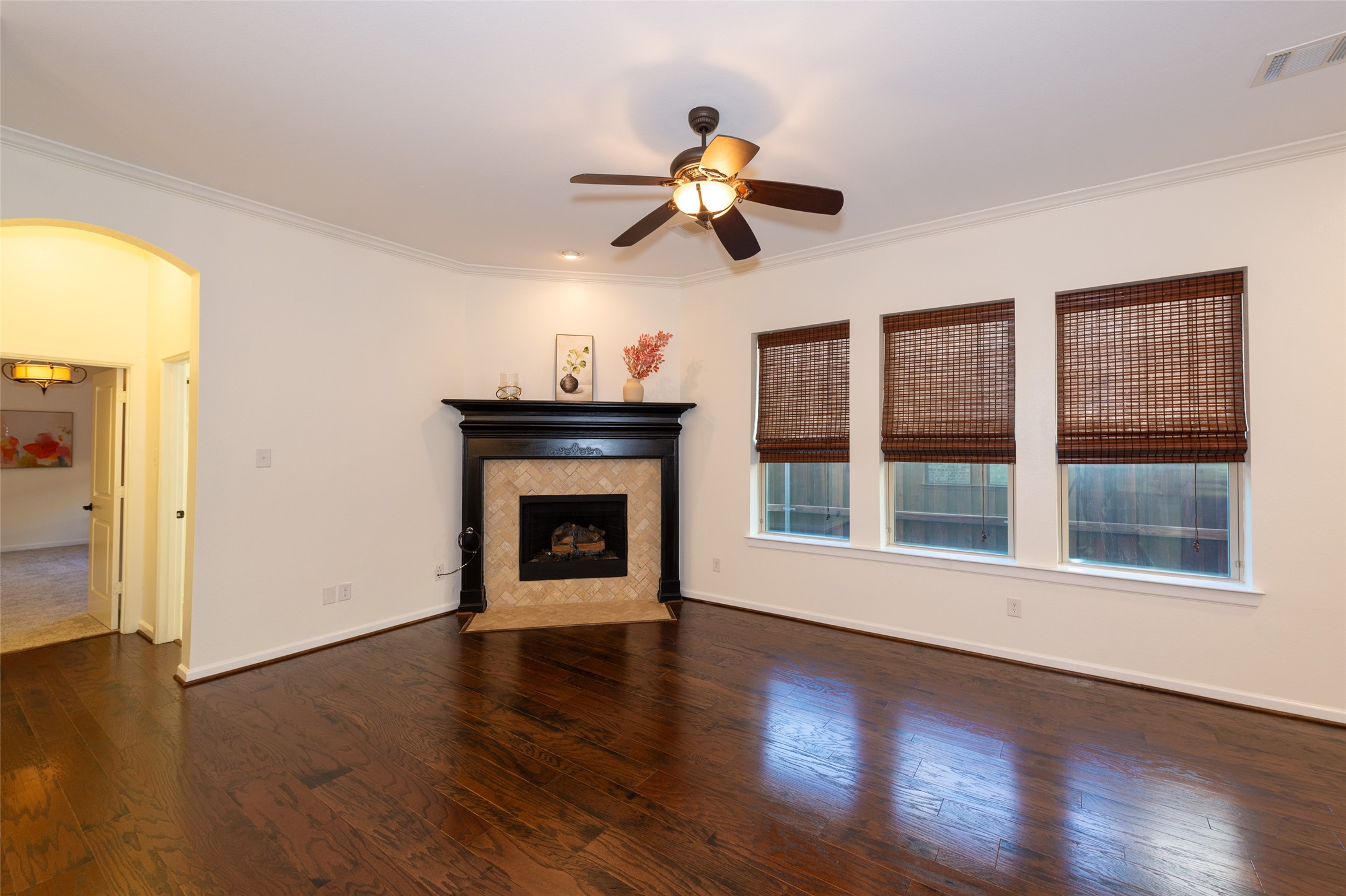 1008 Lone Ivory Trail Arlington TX 76005