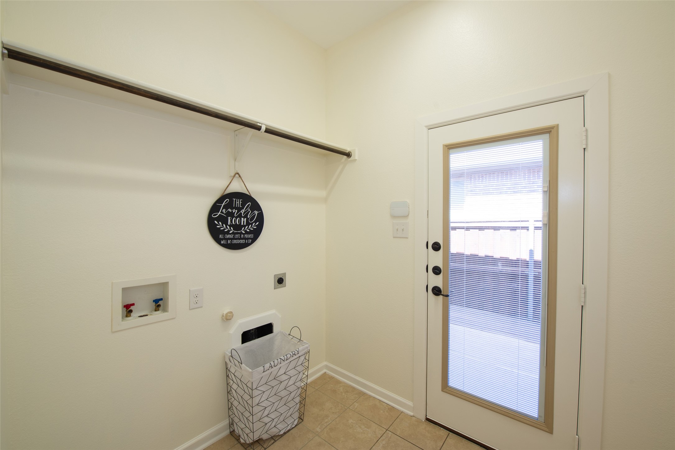 1008 Lone Ivory Trail Arlington TX 76005