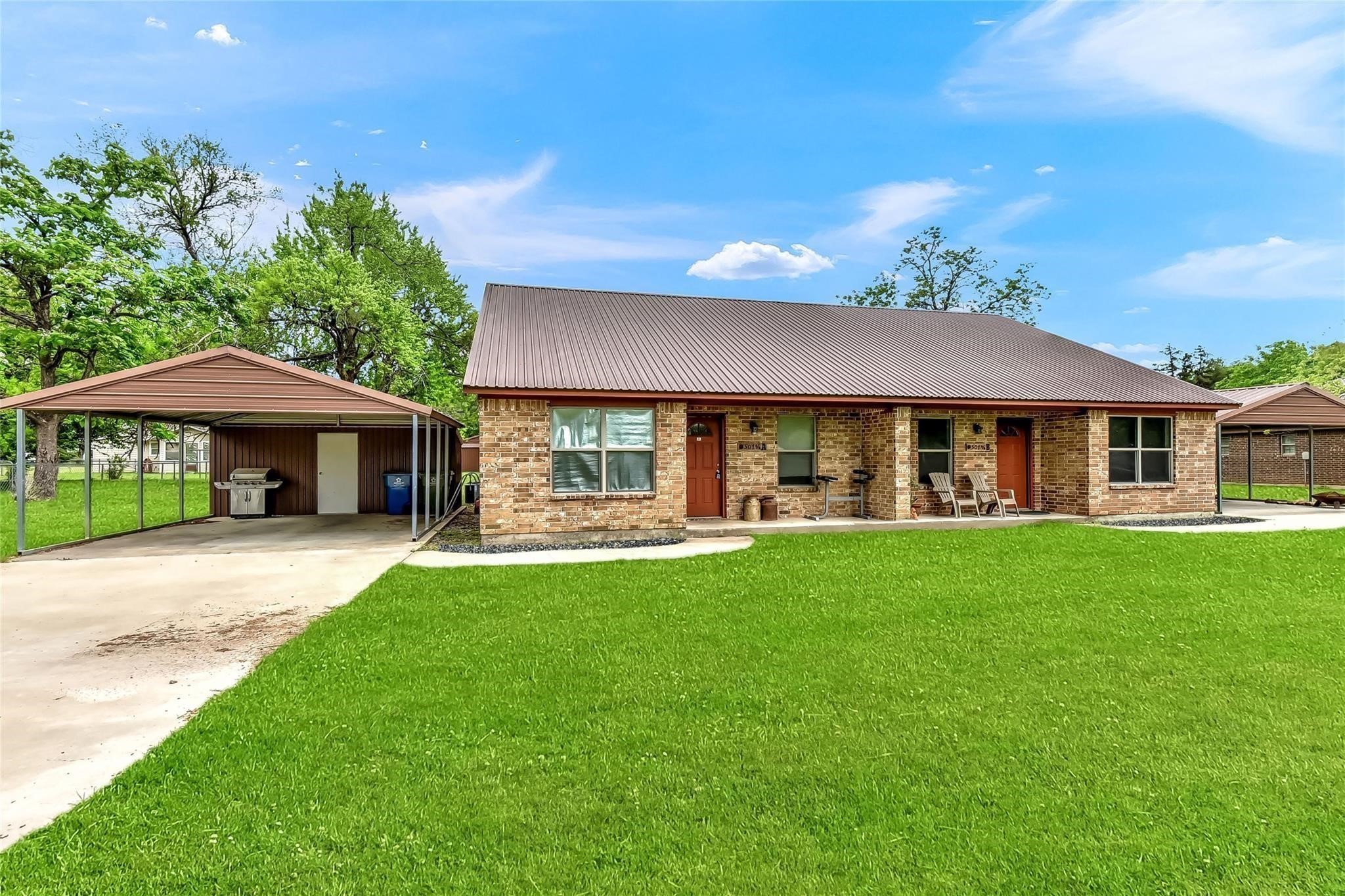 502 E Hughes Street Collinsville TX 76233