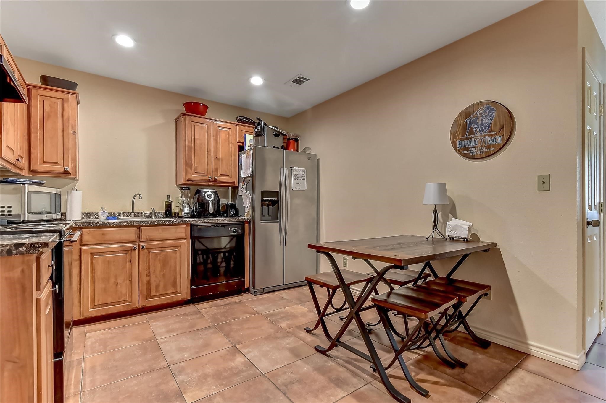 502 E Hughes Street Collinsville TX 76233
