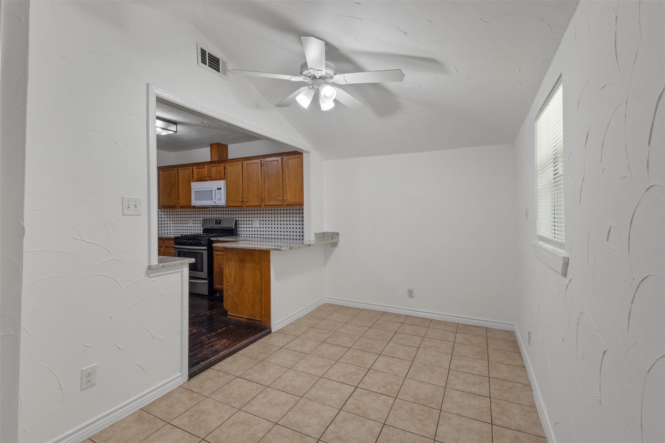 1310 Michigan Avenue Dallas TX 75216