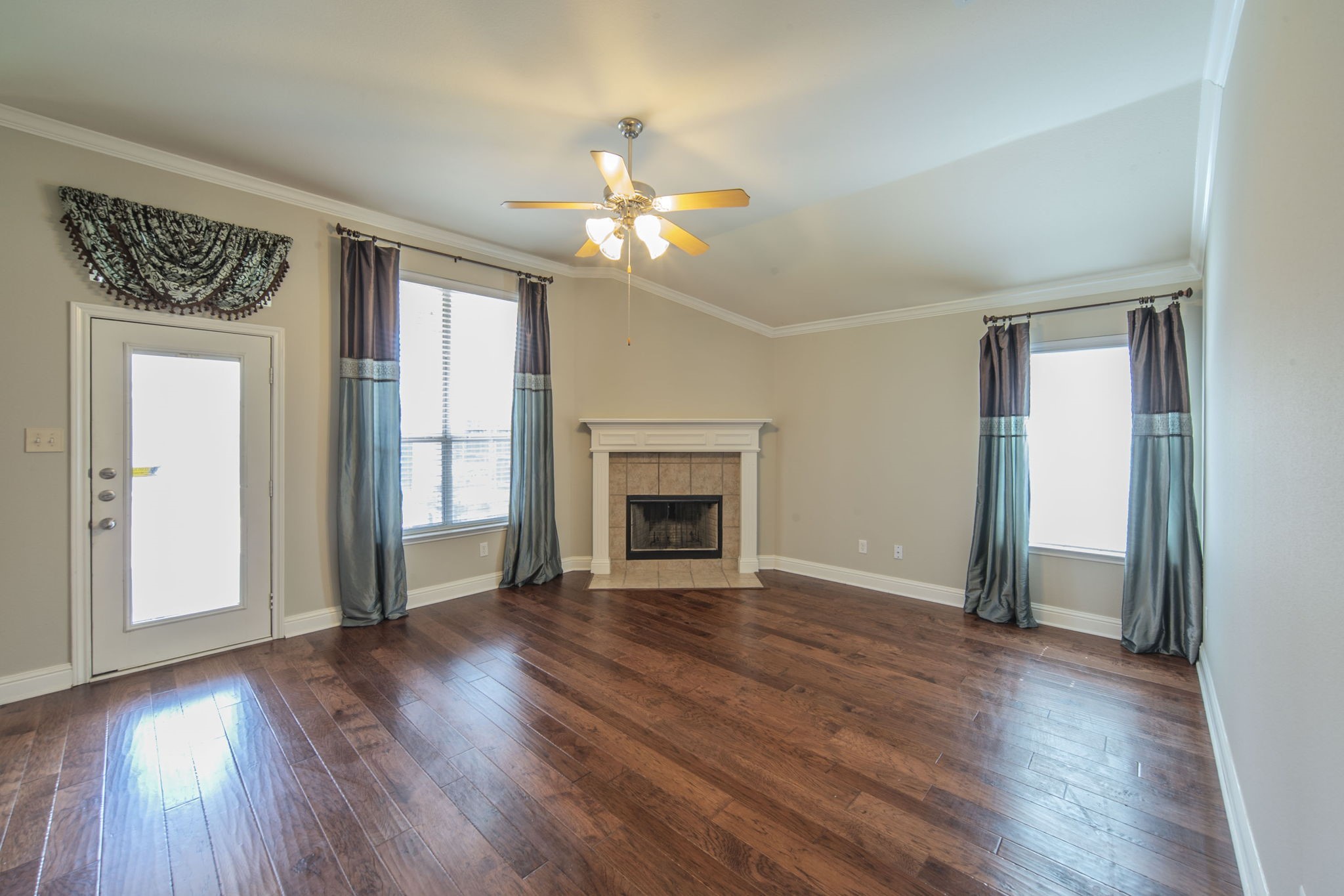 8249 Fall Crest Drive Fort Worth TX 76053