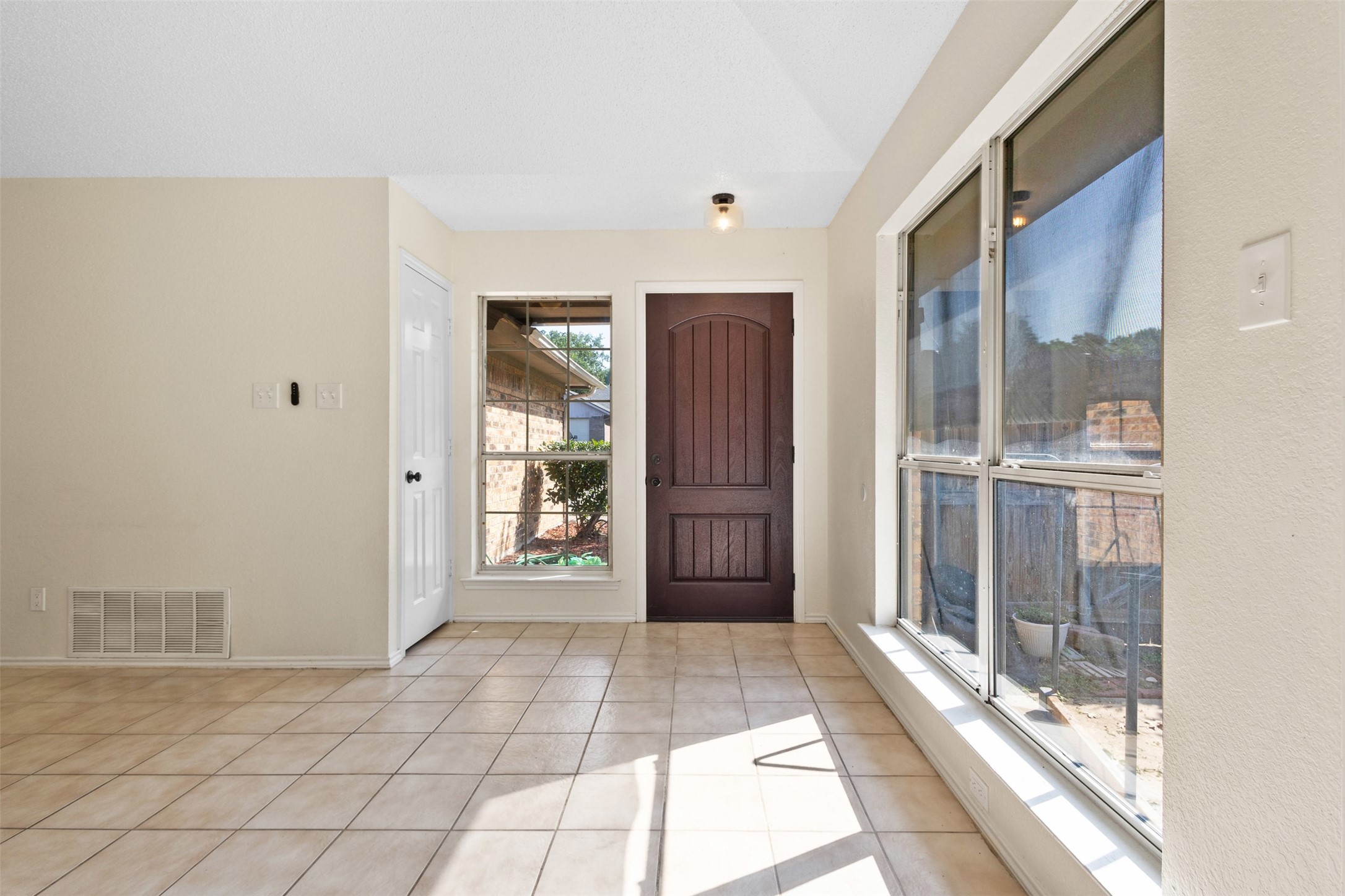 217 N Bugle Drive Fort Worth TX 76108