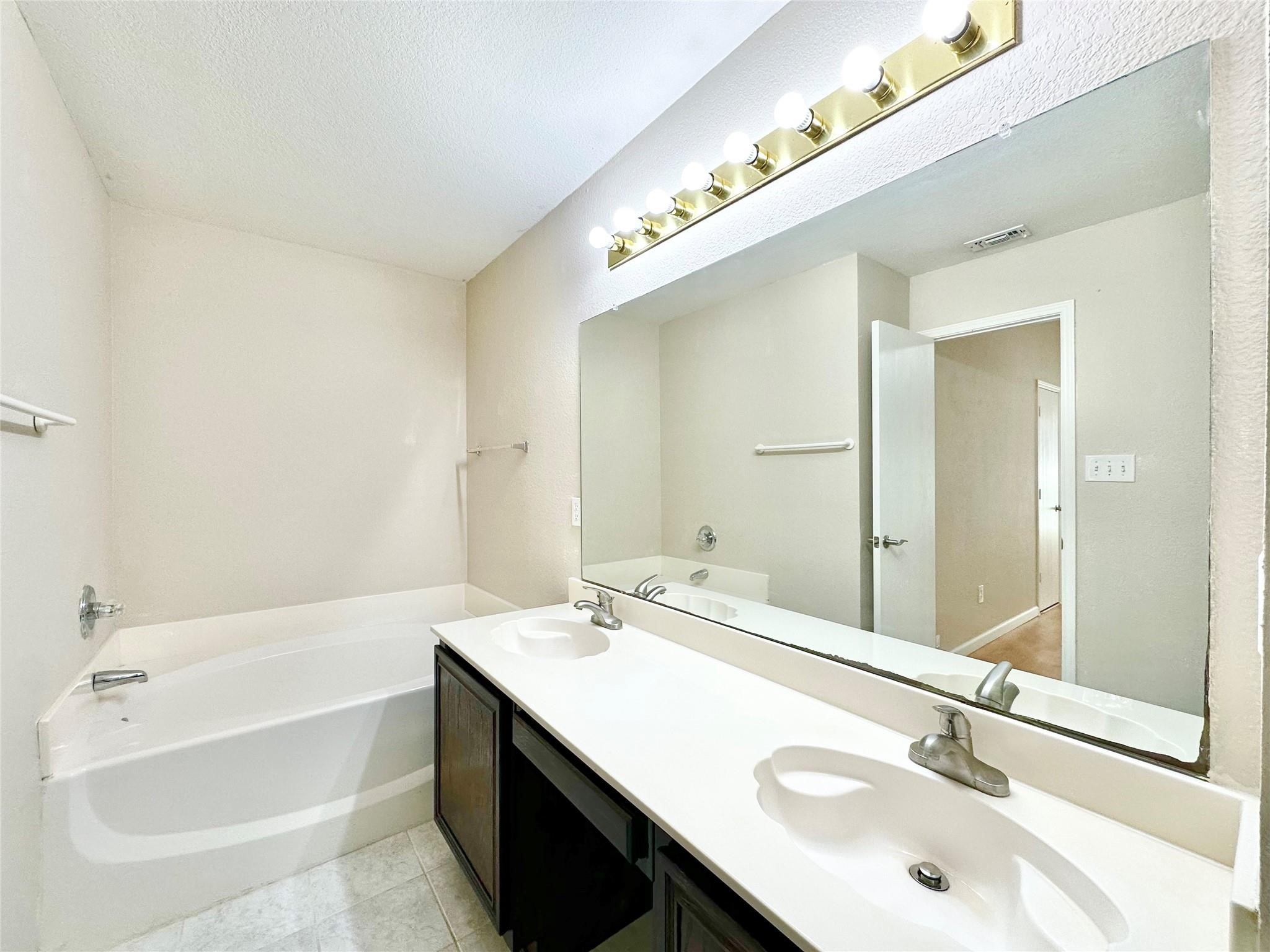 7006 Pickford Court Arlington TX 76001