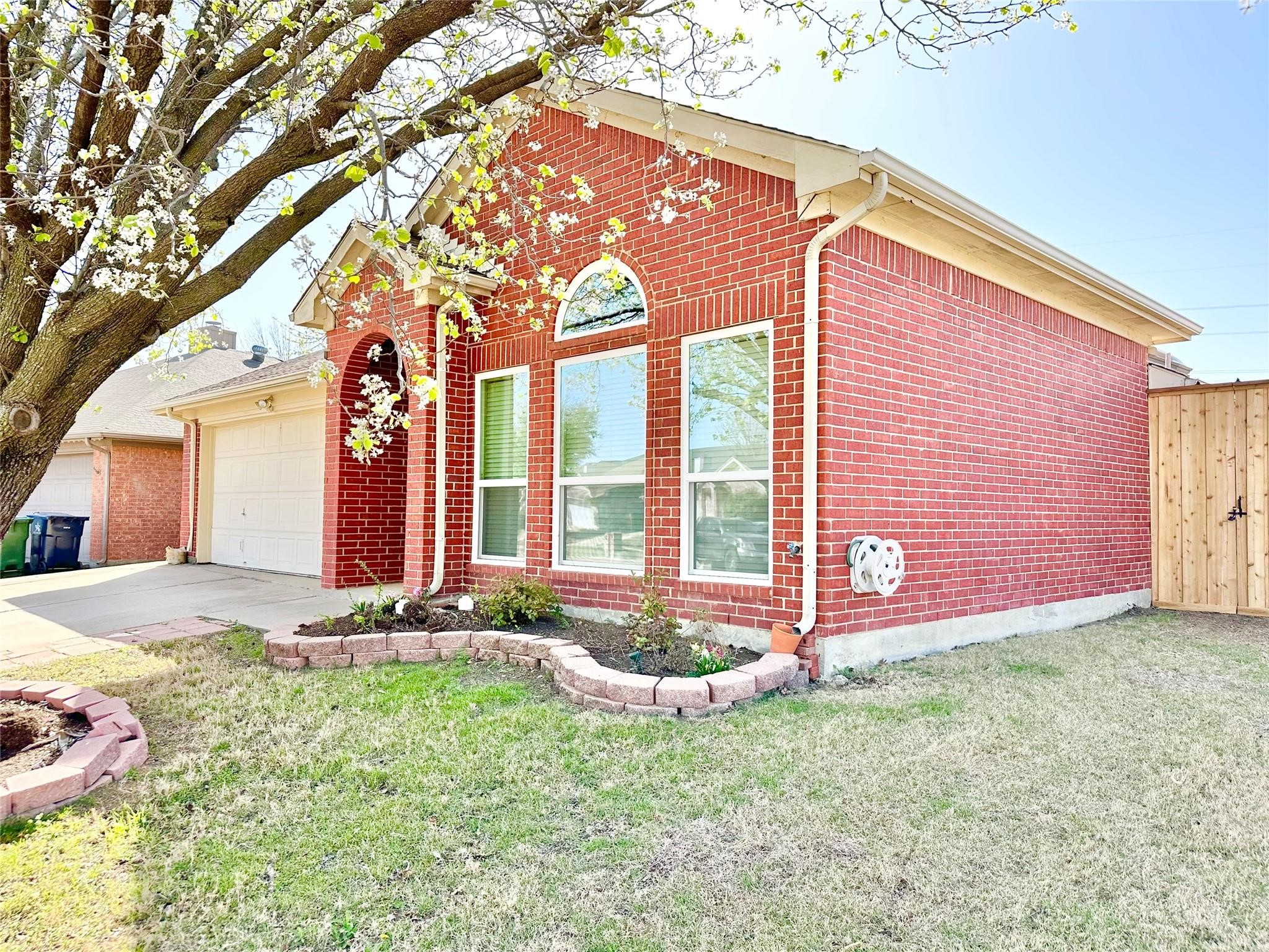 7006 Pickford Court Arlington TX 76001