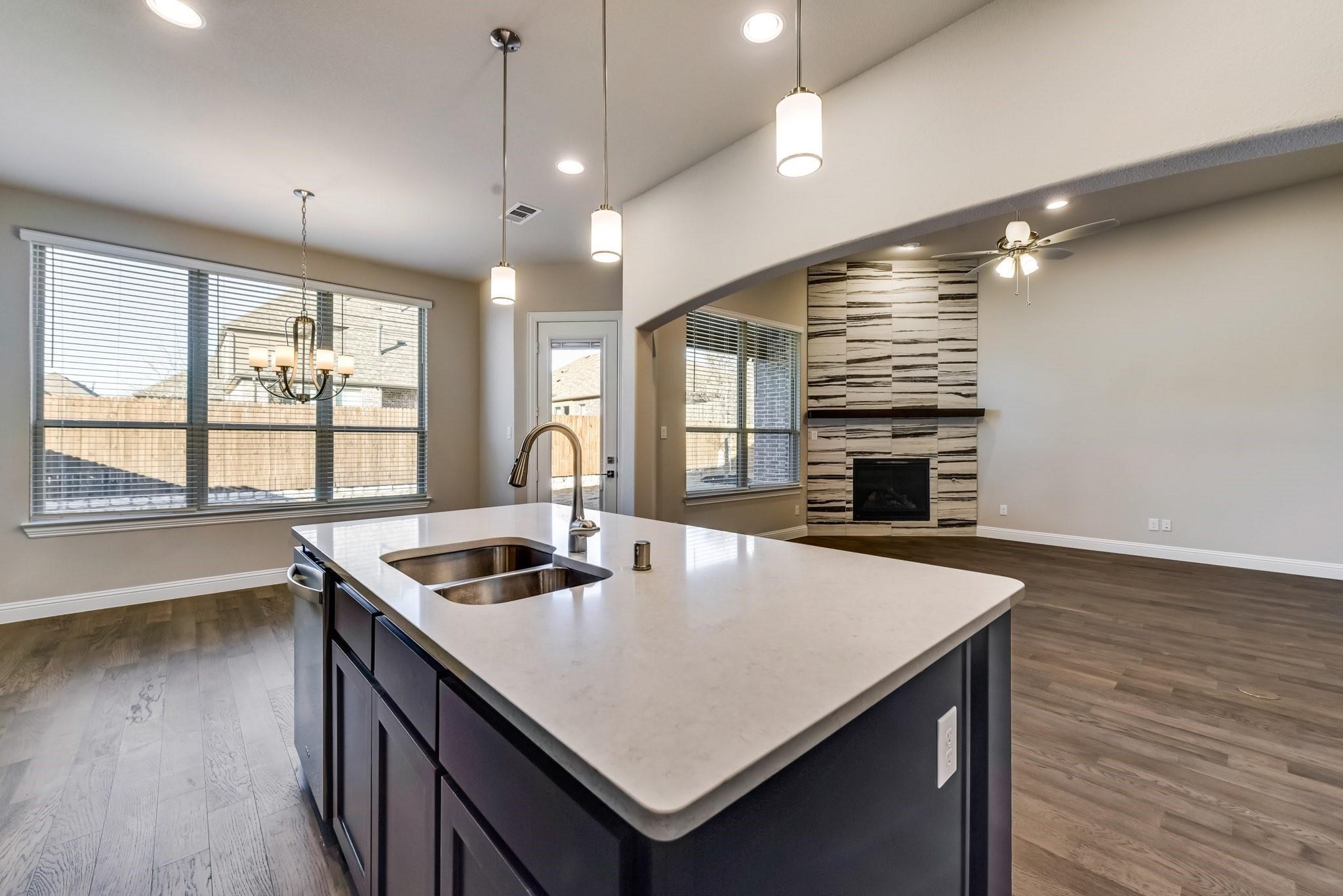 4044 Crowe Lane Mckinney TX 75071