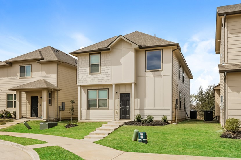5104 Applegate Drive Fort Worth TX 76119