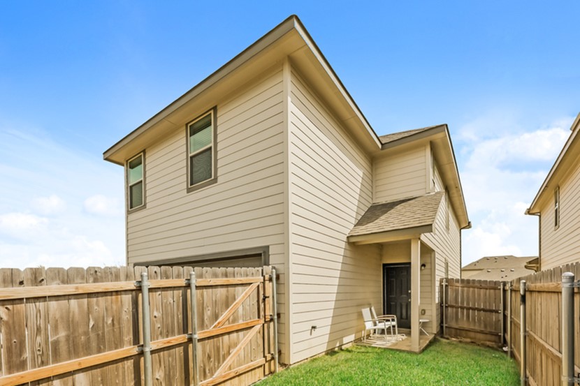 5104 Applegate Drive Fort Worth TX 76119